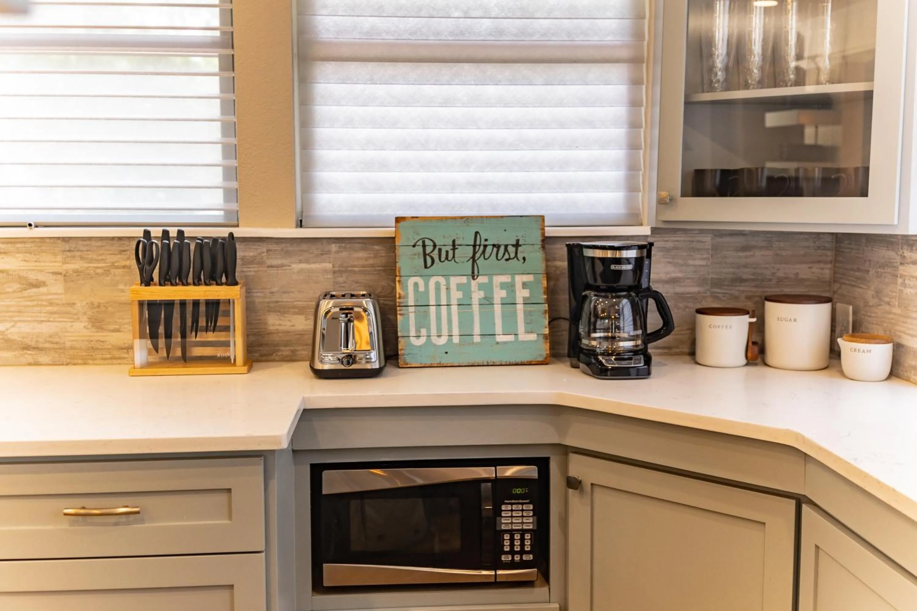 Coffee/tea facilities in Pool & Hot Tub Home w Game Room! 1 Mile to Beach!
