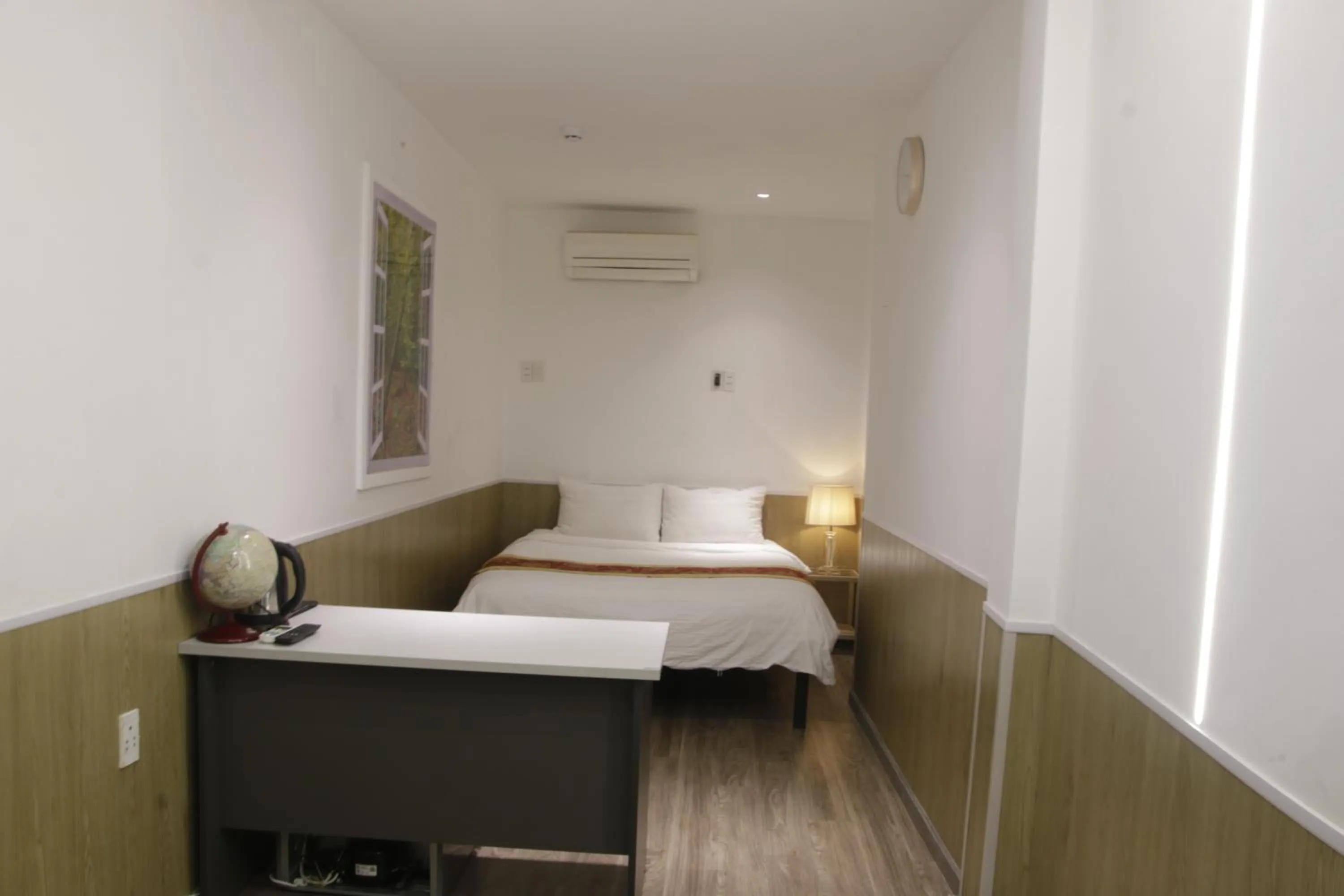 Bed in Language Exchange Hotel 3