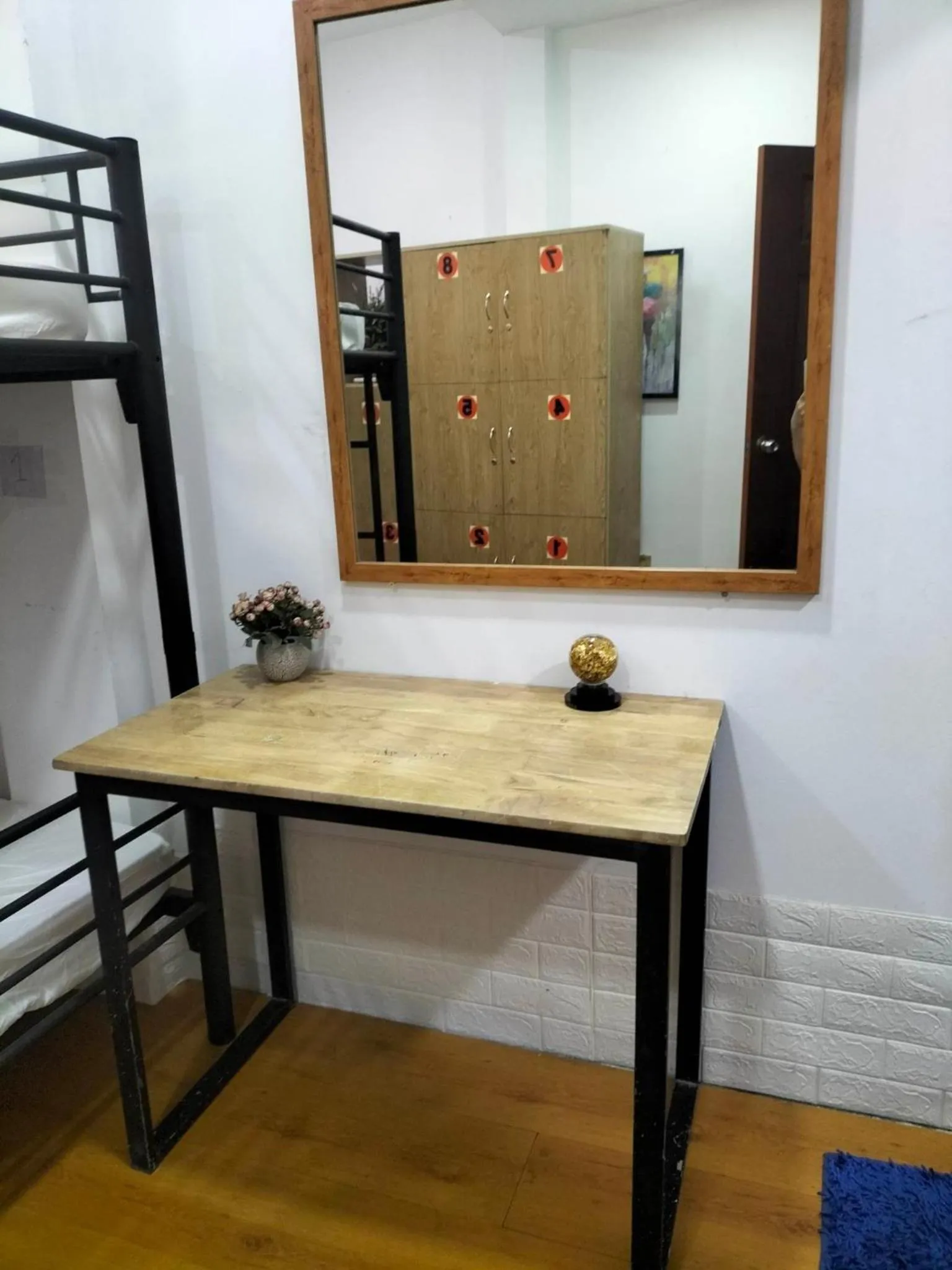 Bed in Language Exchange Hotel 3