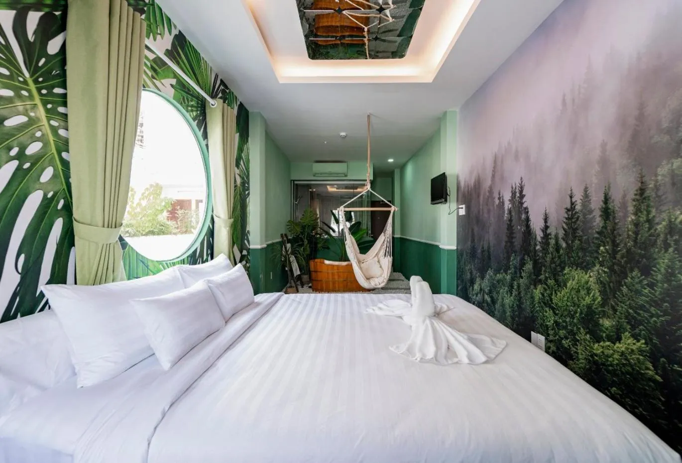 Natural landscape, Bed in Language Exchange Hotel 3