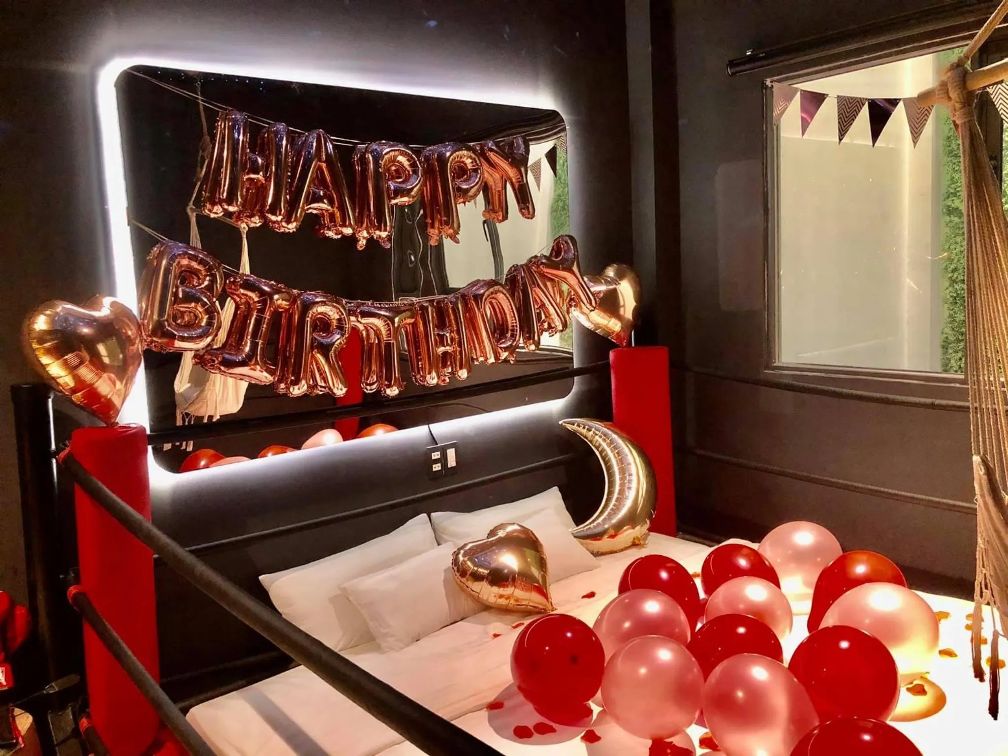 Food and drinks in Language Exchange Hotel 3