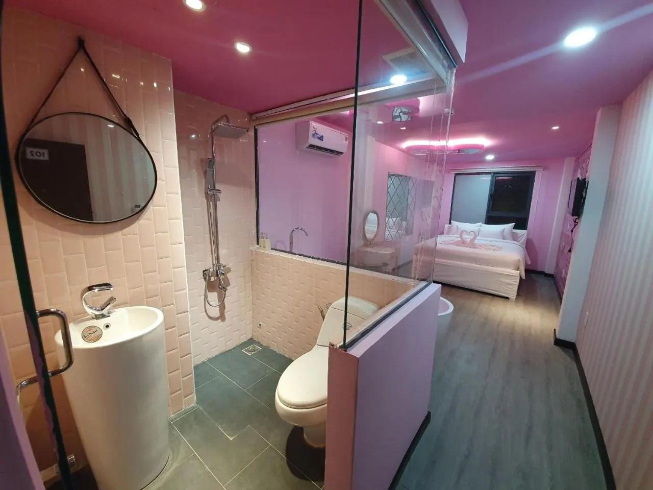 Shower, Bed in Language Exchange Hotel 3