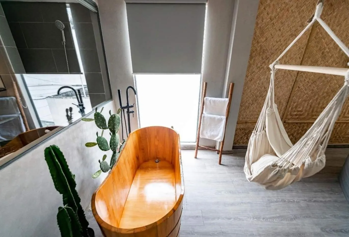 Living room in Language Exchange Hotel 3