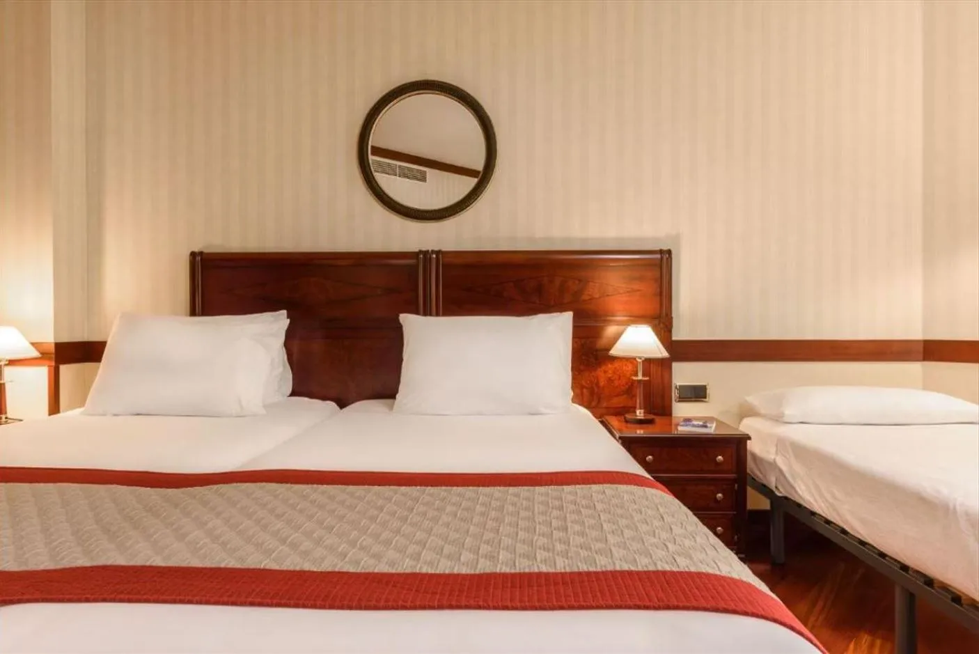 Bedroom, Bed in Eurostars Gran Hotel Santiago