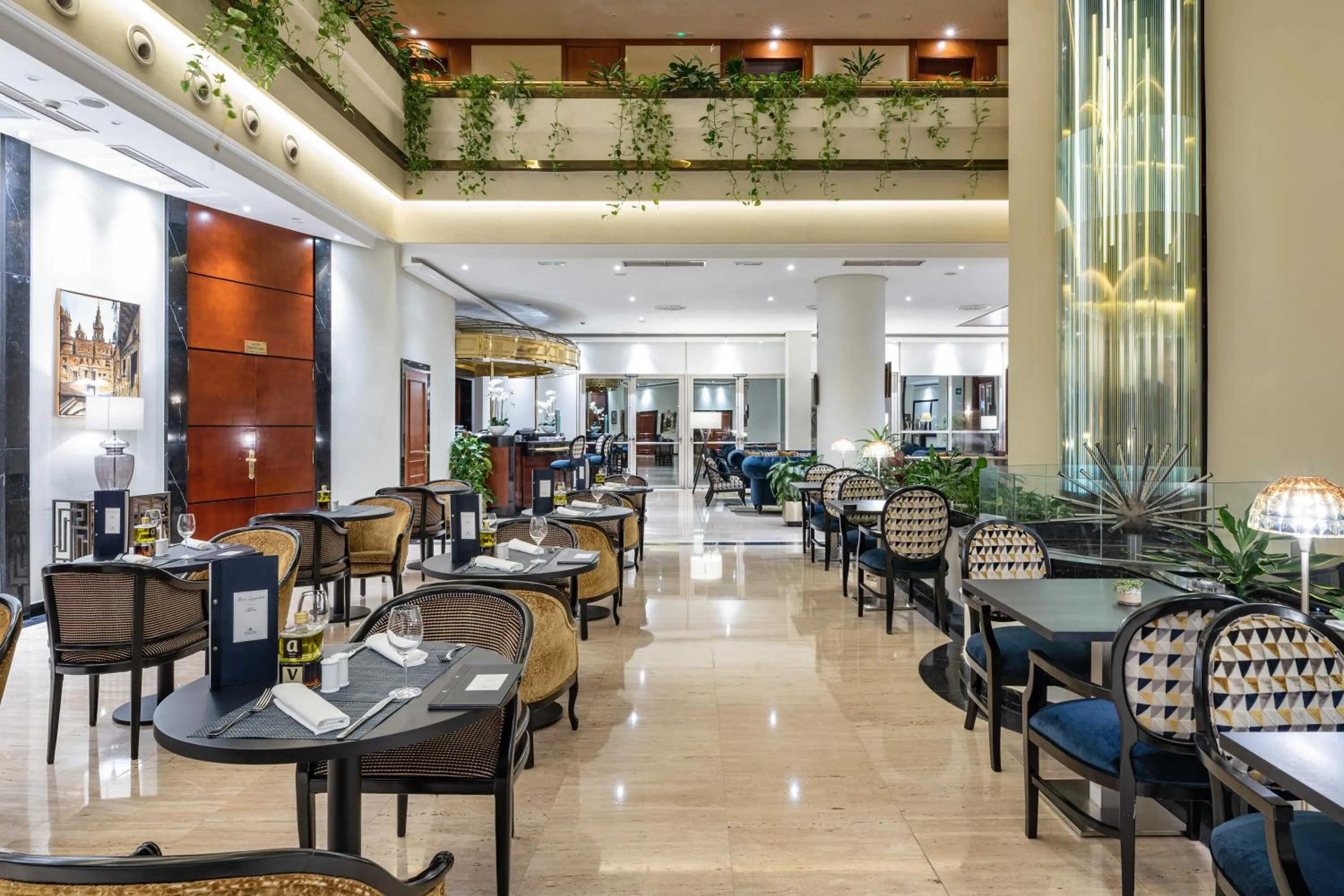 Restaurant/places to eat in Eurostars Gran Hotel Santiago