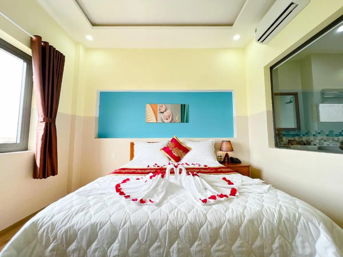 Bedroom, Bed in Sea Star Hotel