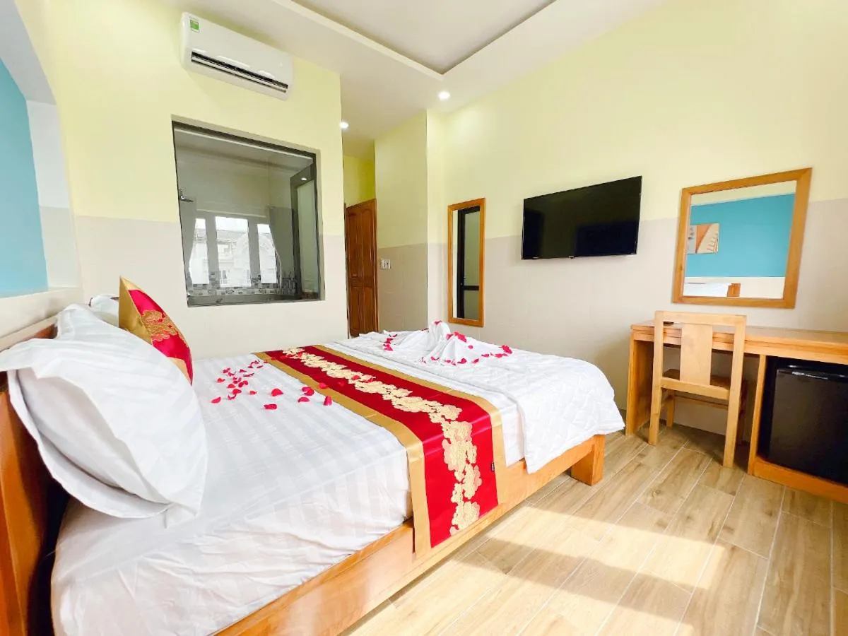 Photo of the whole room, Bed in Sea Star Hotel