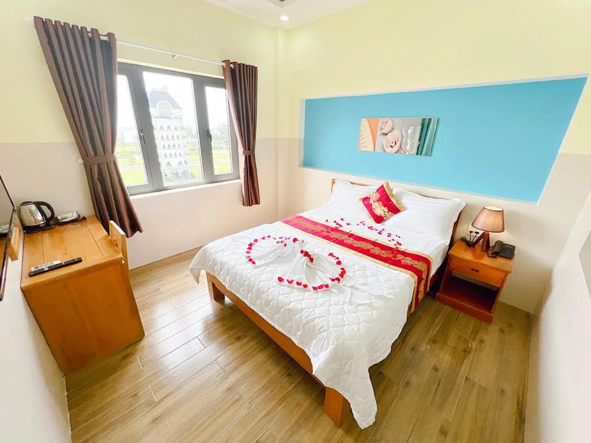 Photo of the whole room, Bed in Sea Star Hotel