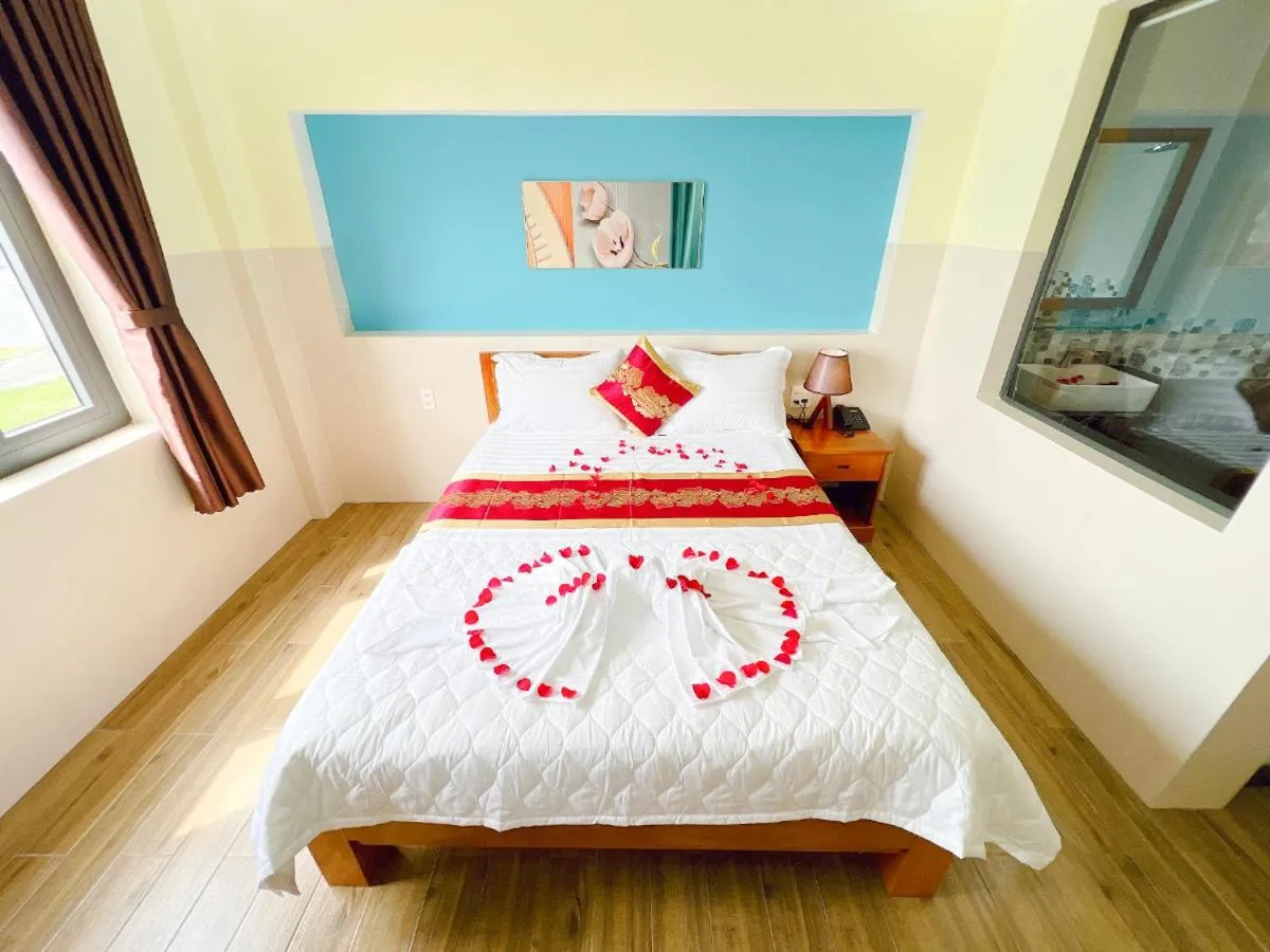 Bed in Sea Star Hotel