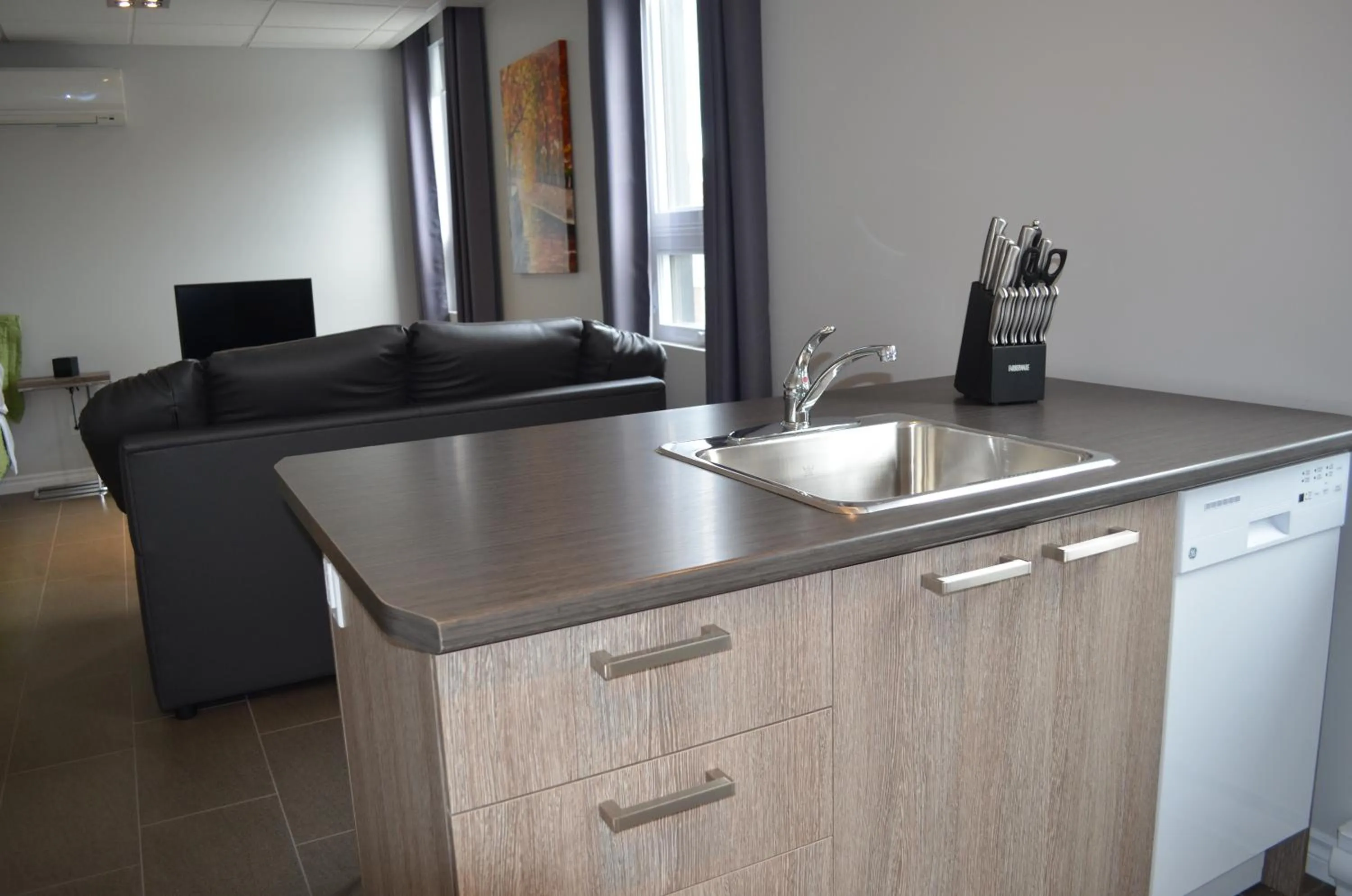 Kitchen or kitchenette in Le Chic-Urbain