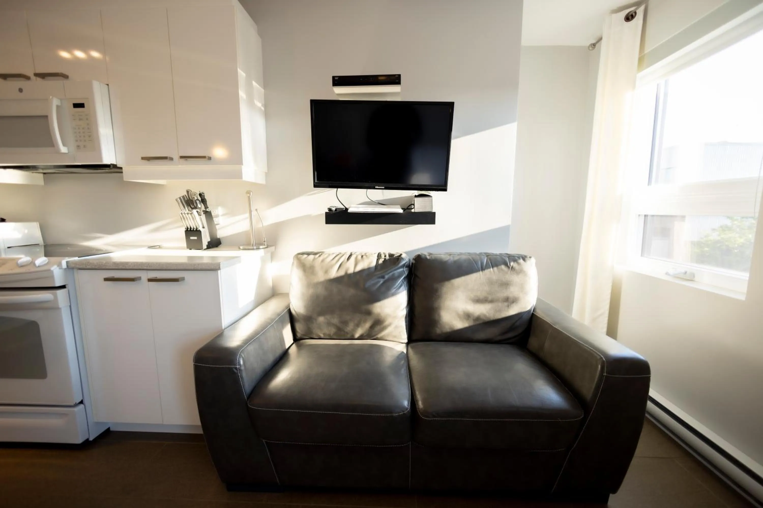 TV and multimedia in Le Chic-Urbain