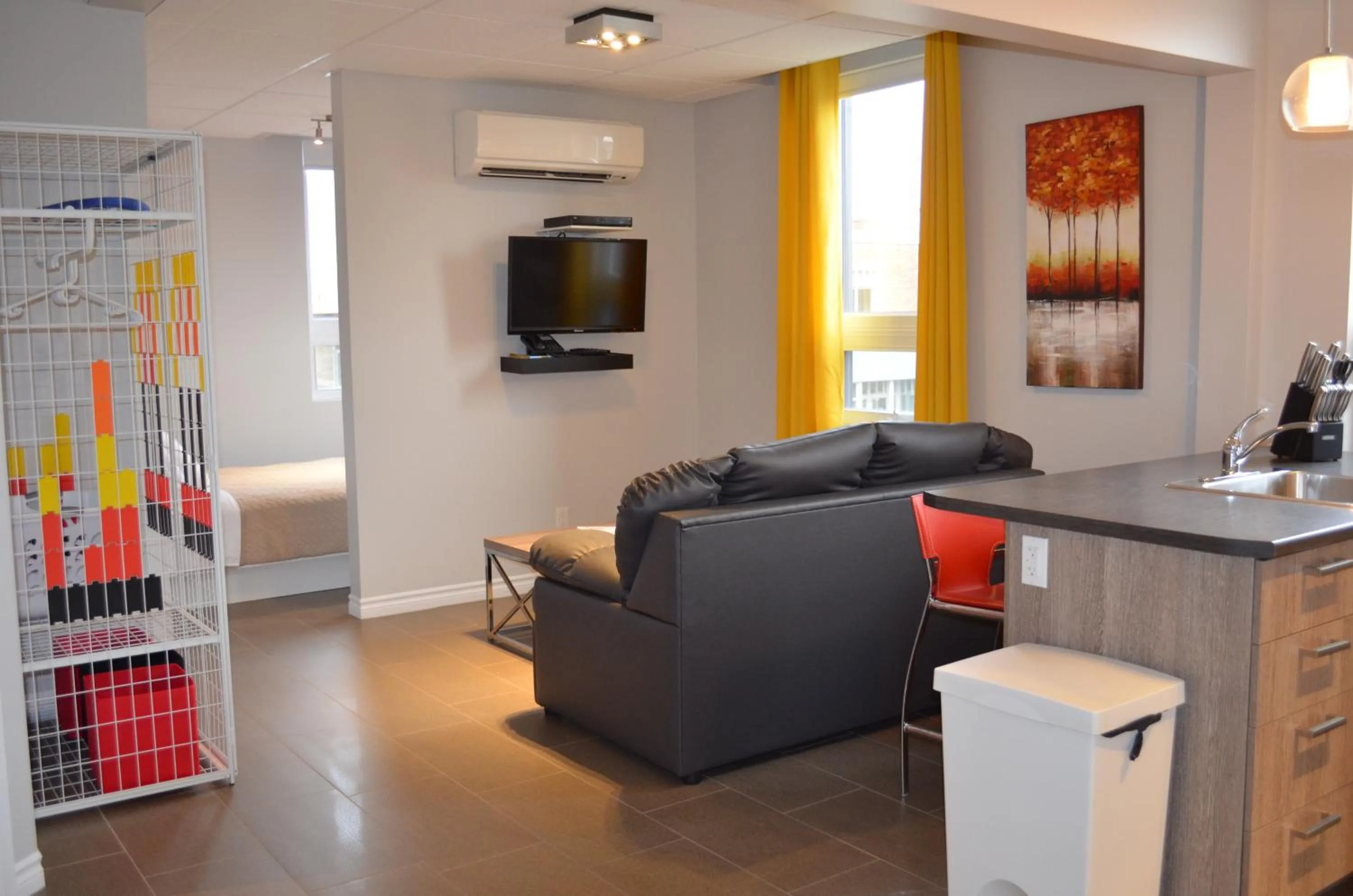 TV and multimedia in Le Chic-Urbain