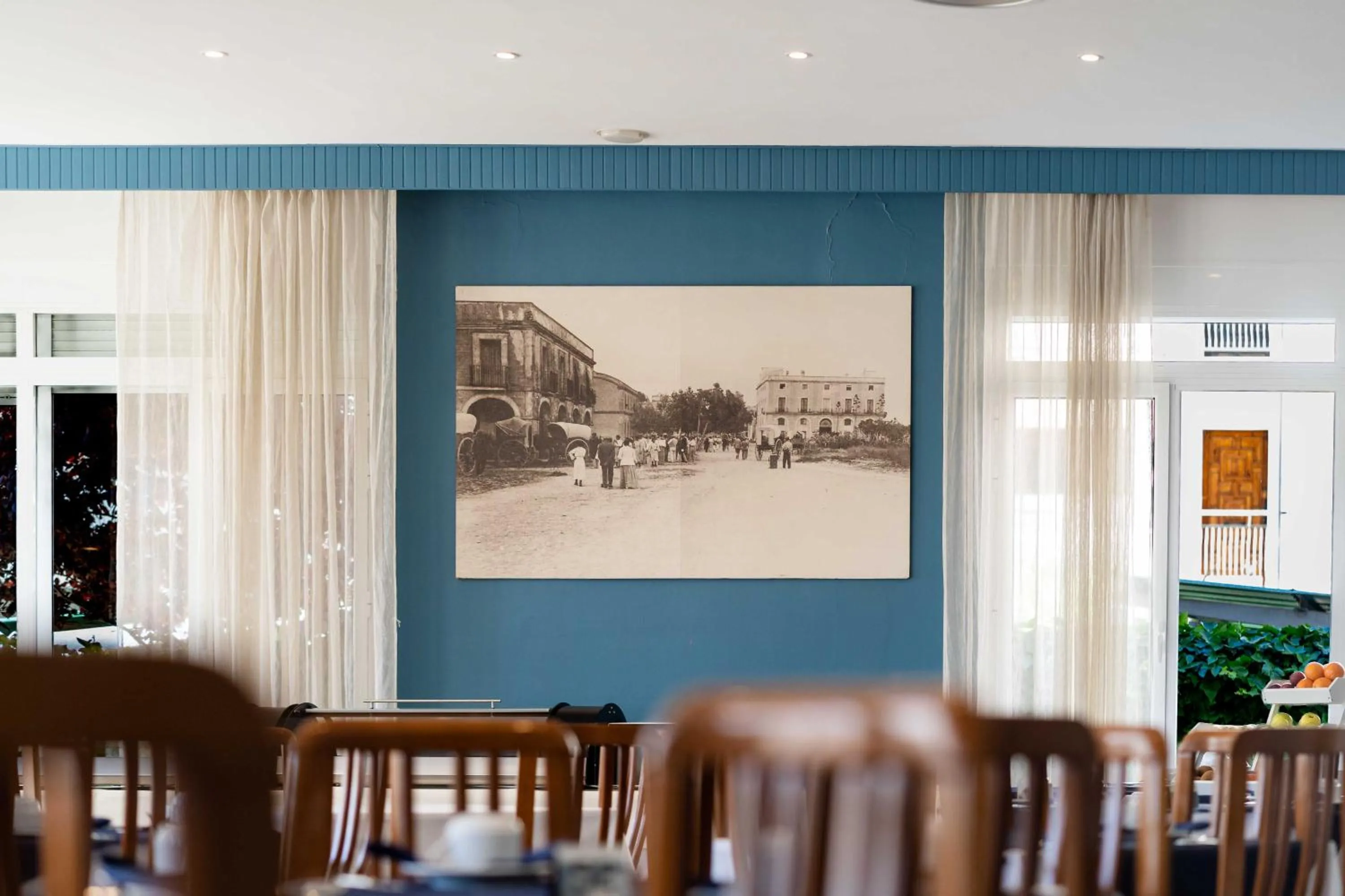 Restaurant/places to eat in Hotel Planas