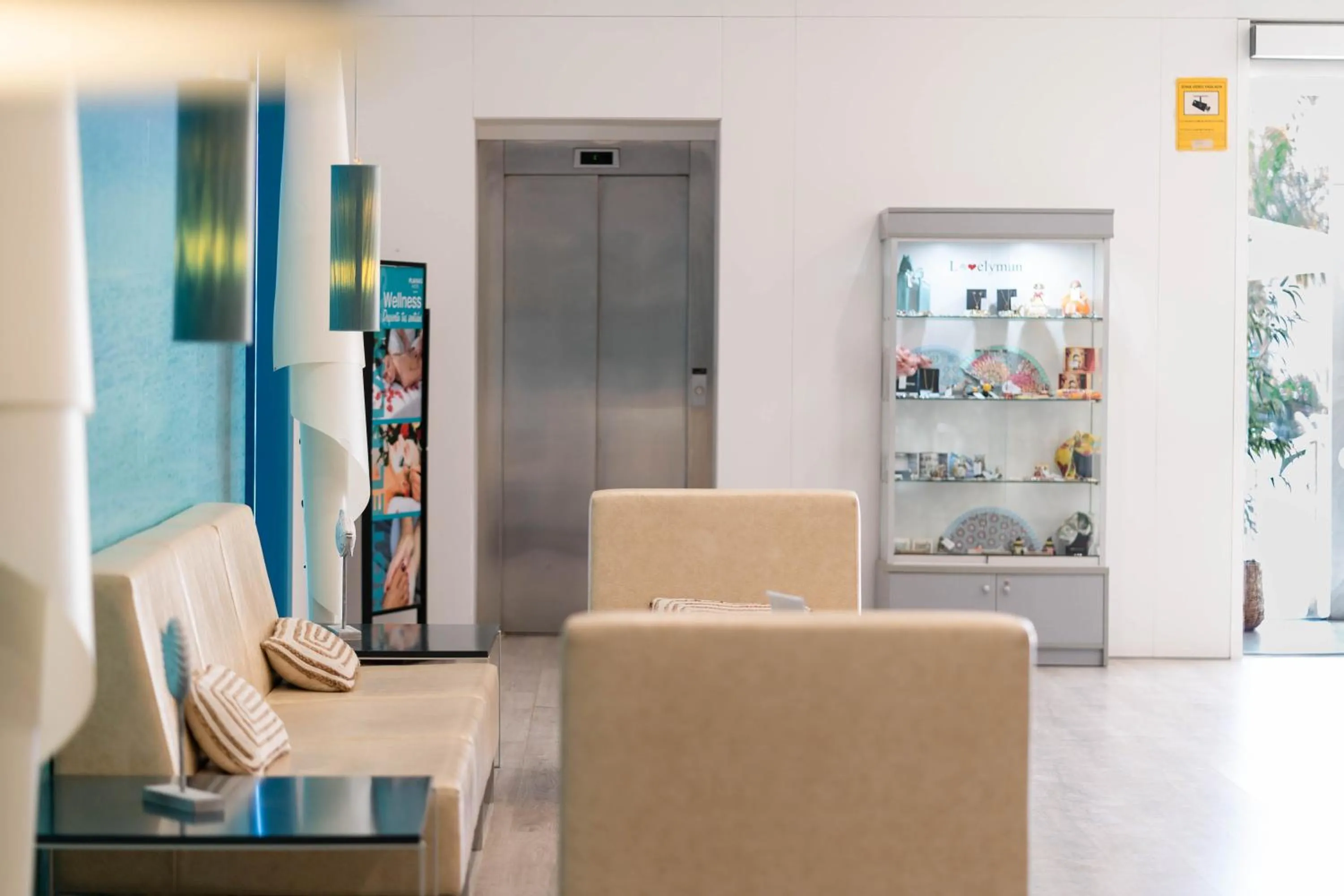 Lobby or reception in Hotel Planas