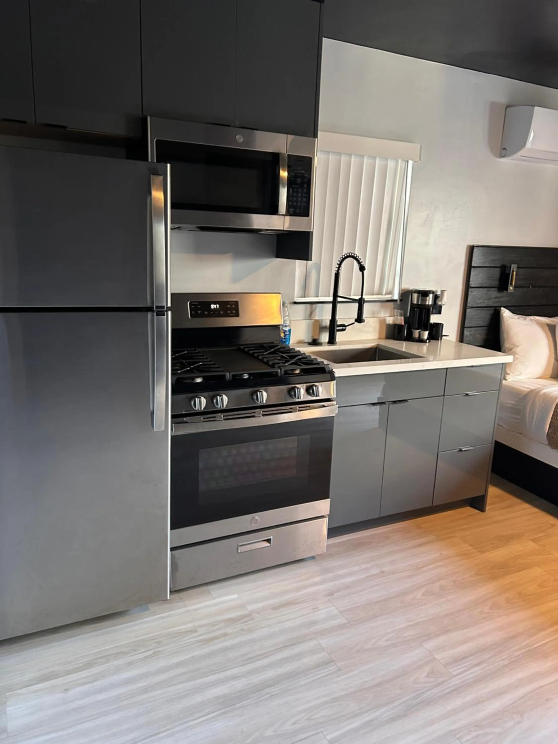 Kitchen or kitchenette in Balboa Park Hotel in Downtown Little Italy
