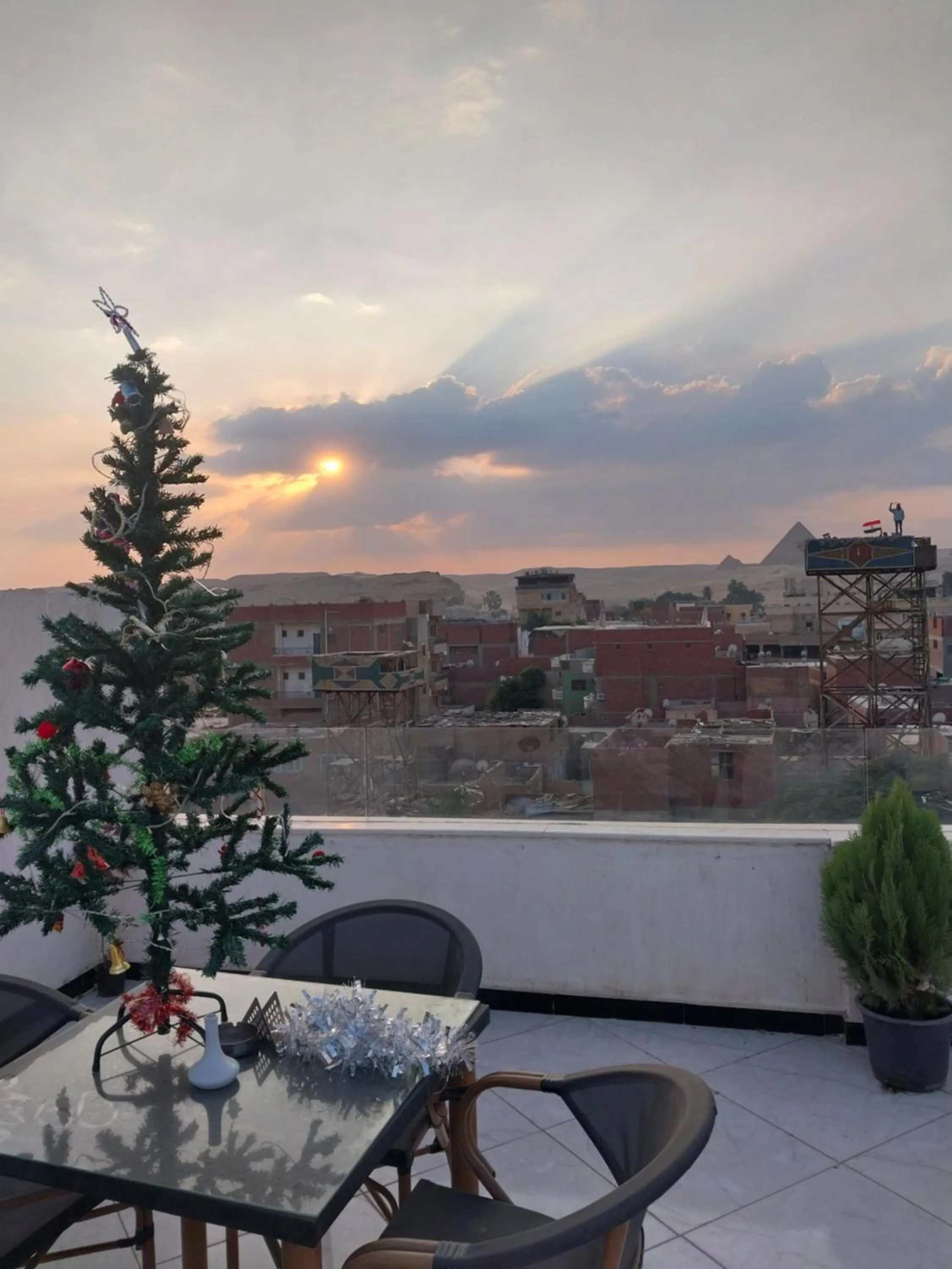 Day in Eagles Pyramids View