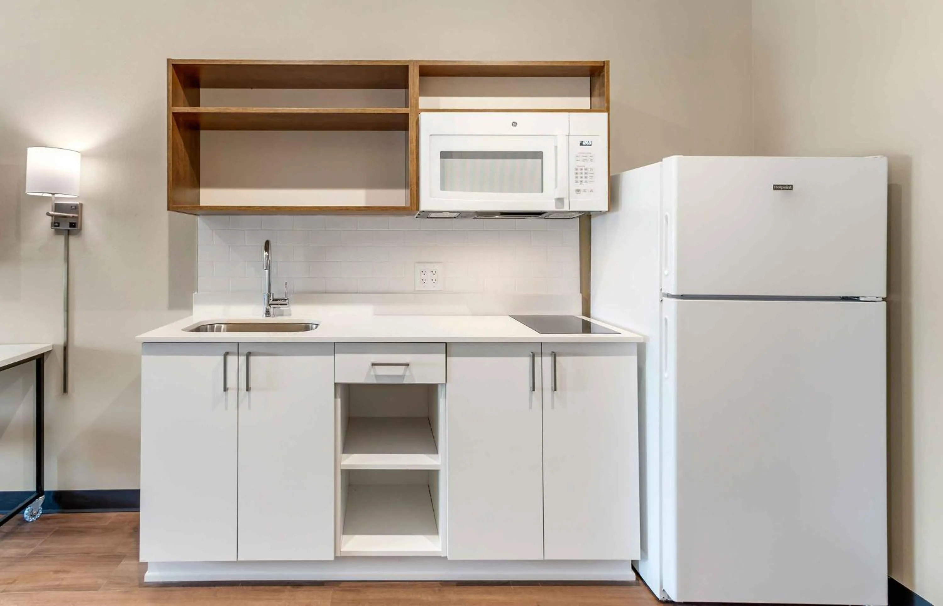 kitchen in Extended Stay America Suites - Atlanta - McDonough