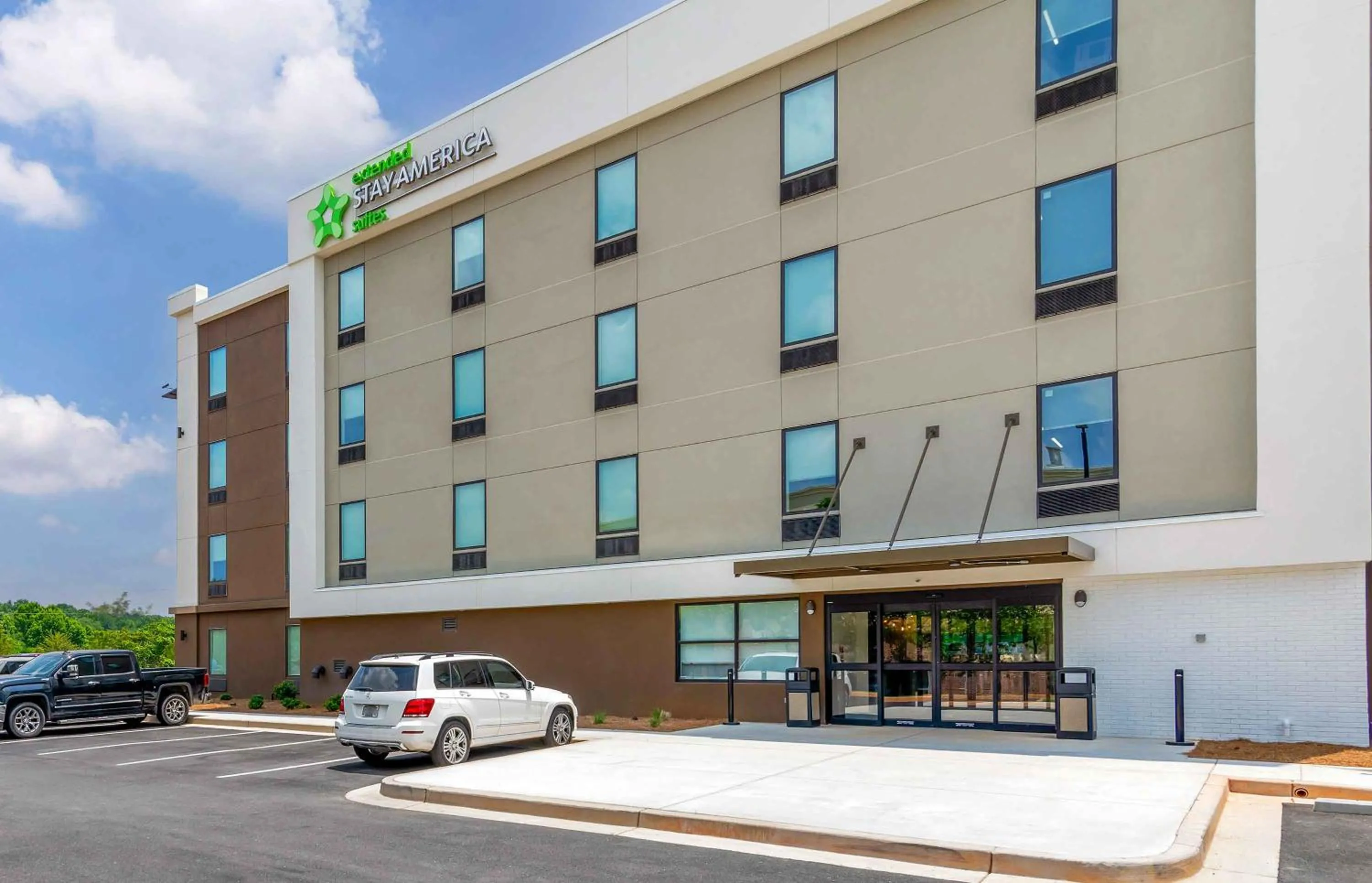Property building in Extended Stay America Suites - Atlanta - McDonough