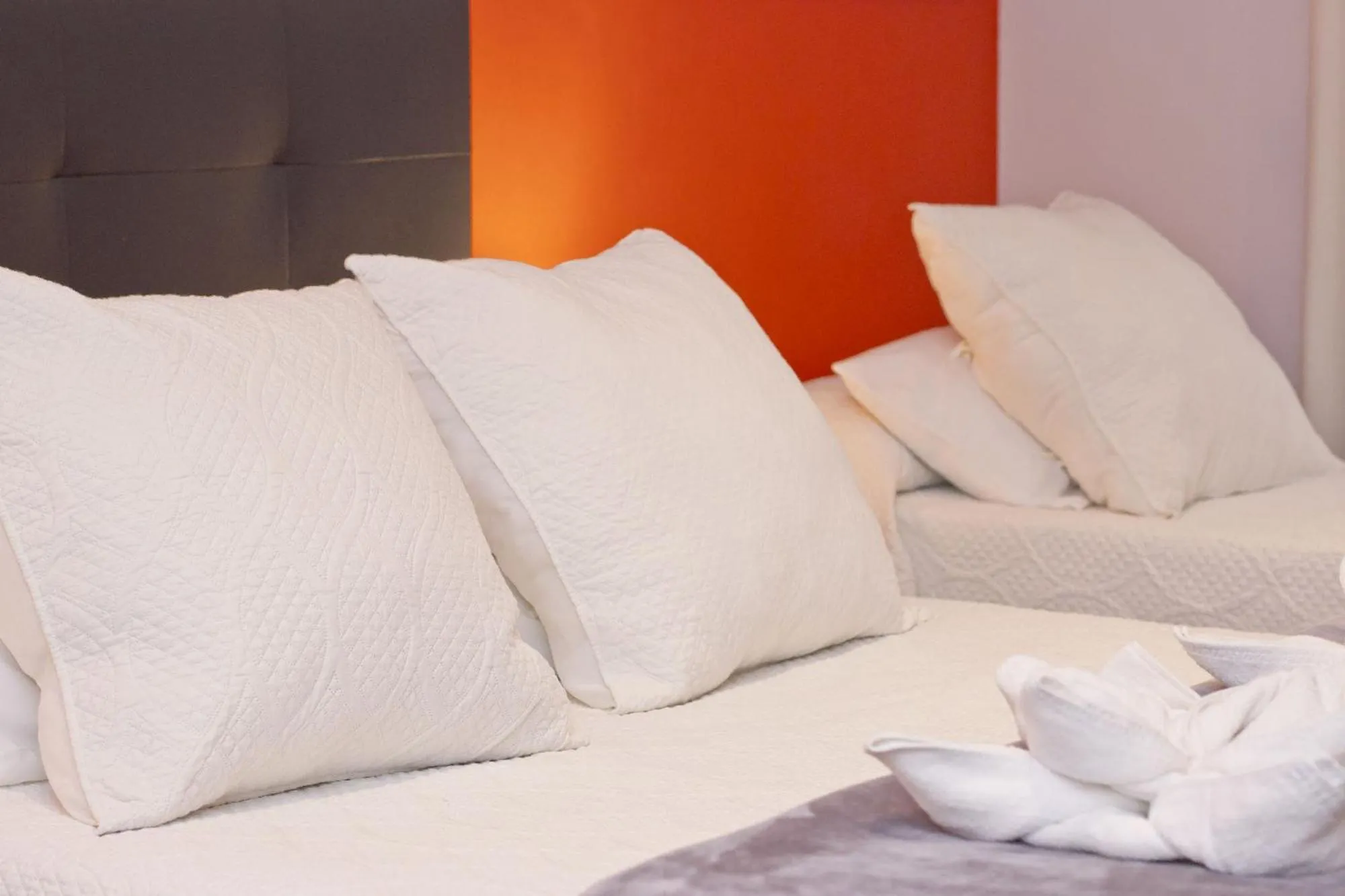 Bed in Barcelona City Centre Hostal