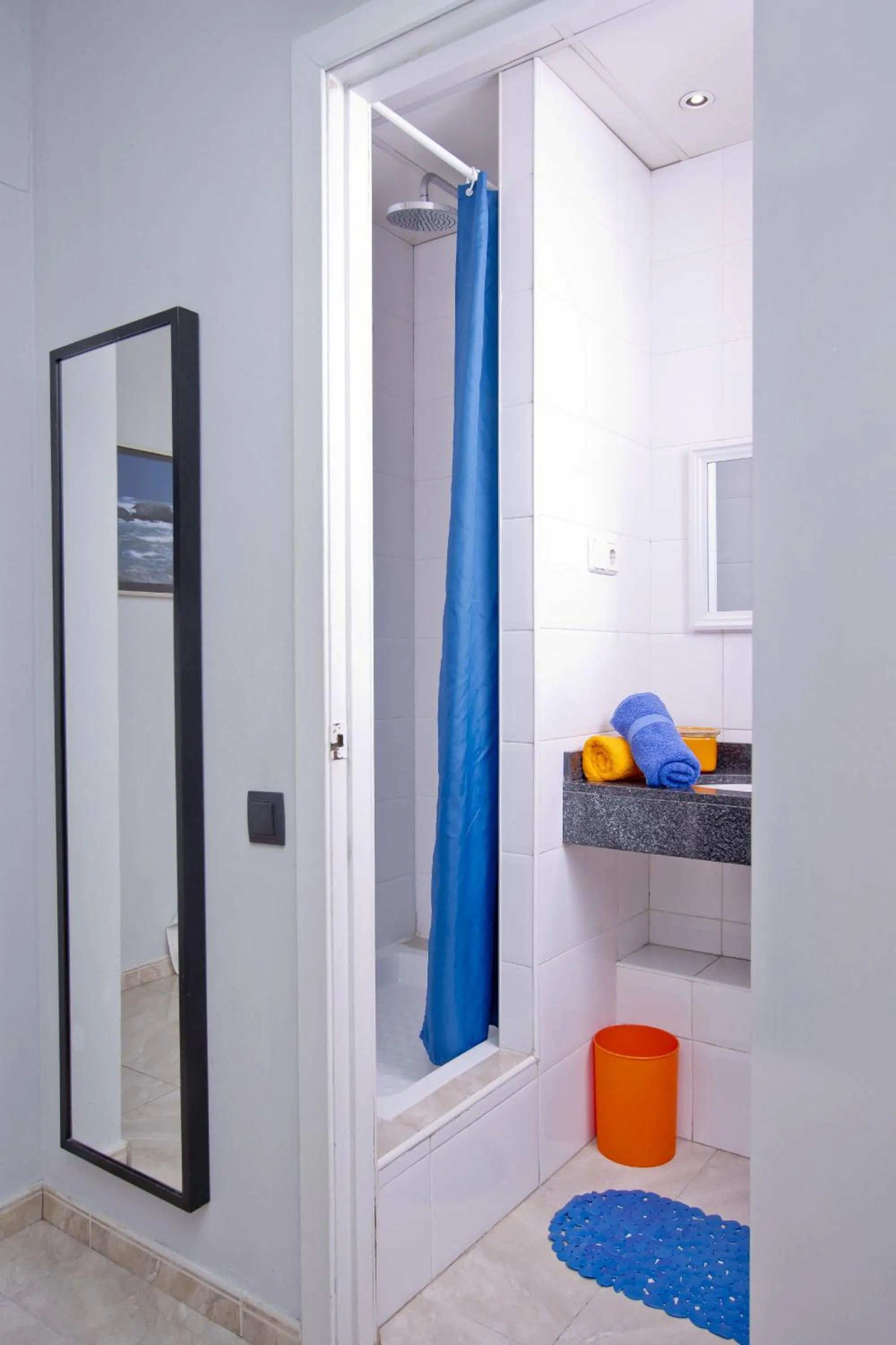 Bed in Barcelona City Centre Hostal