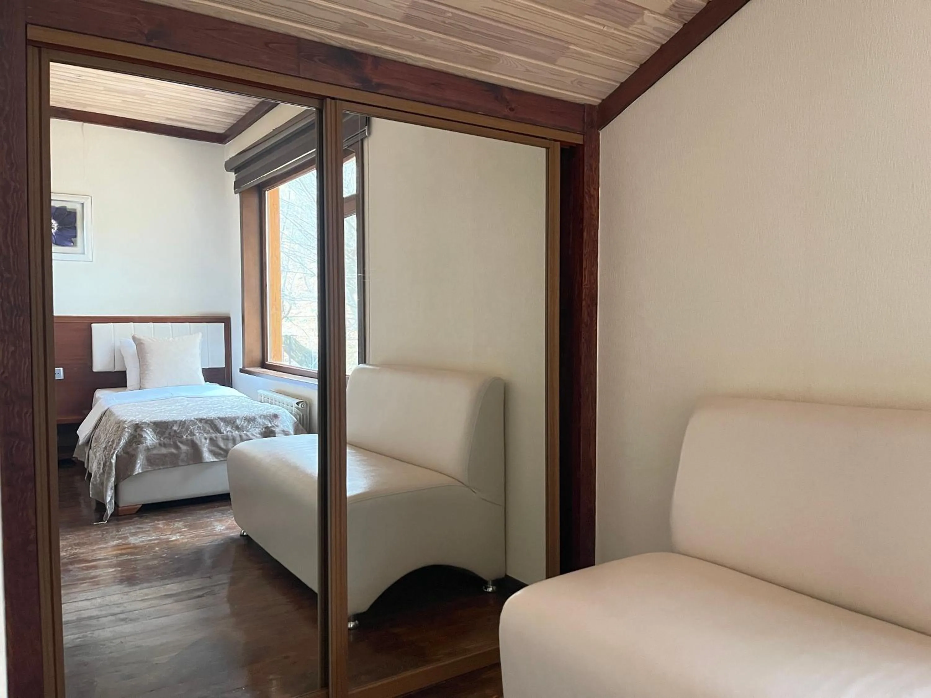 Bed in Ladera Resort Qusar