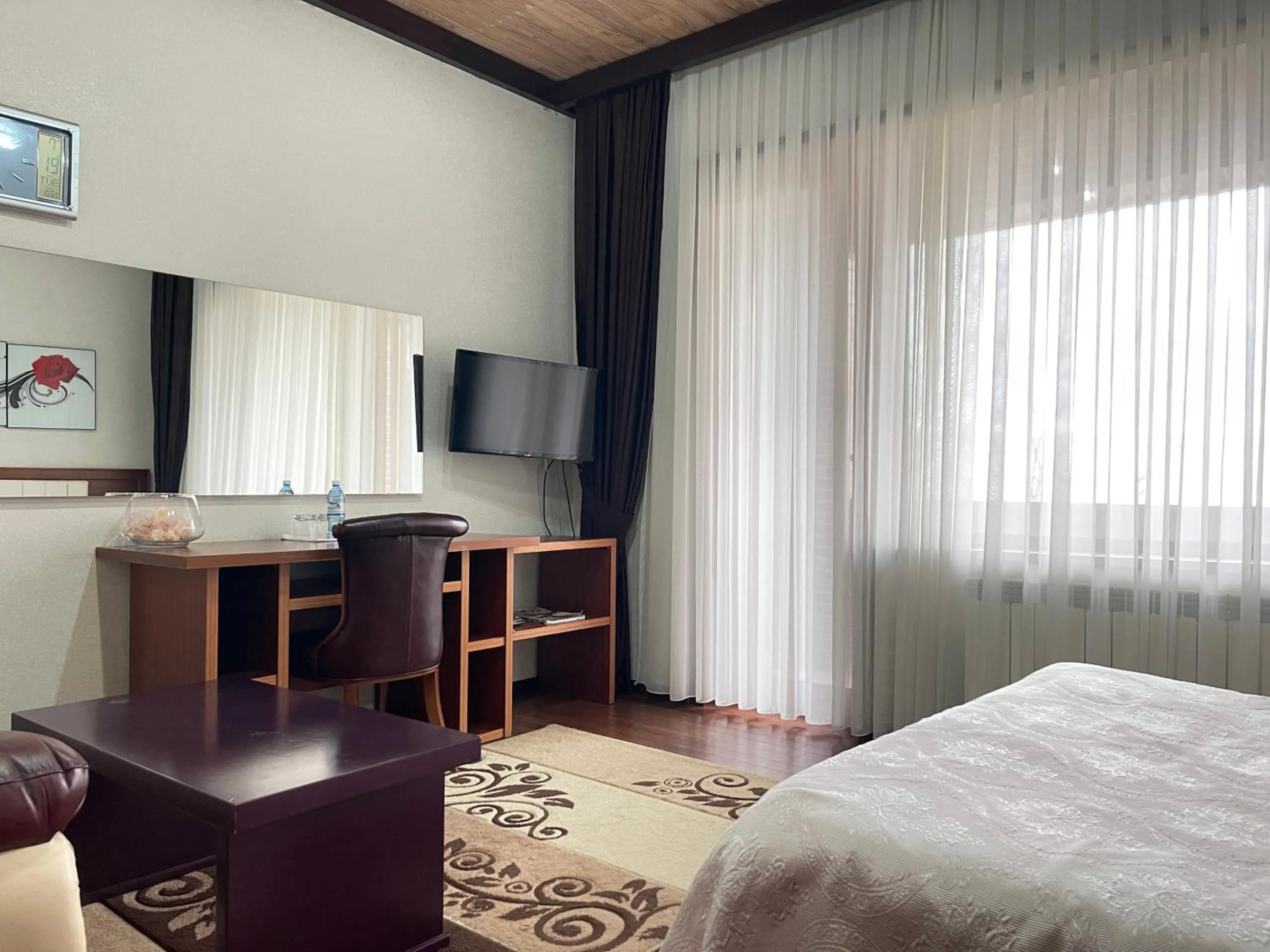 TV and multimedia, Bed in Ladera Resort Qusar