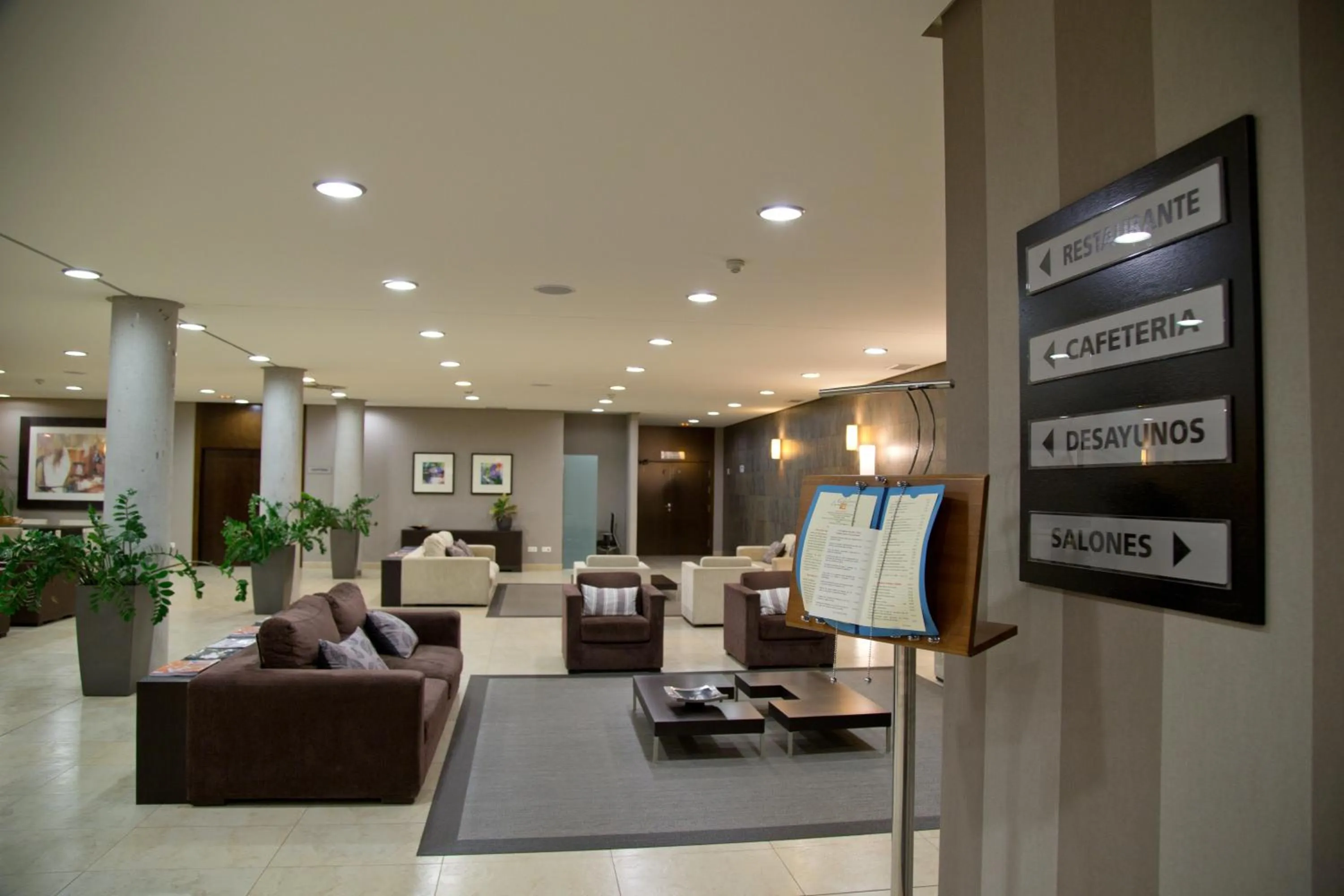 Lobby or reception in Hq La Galeria