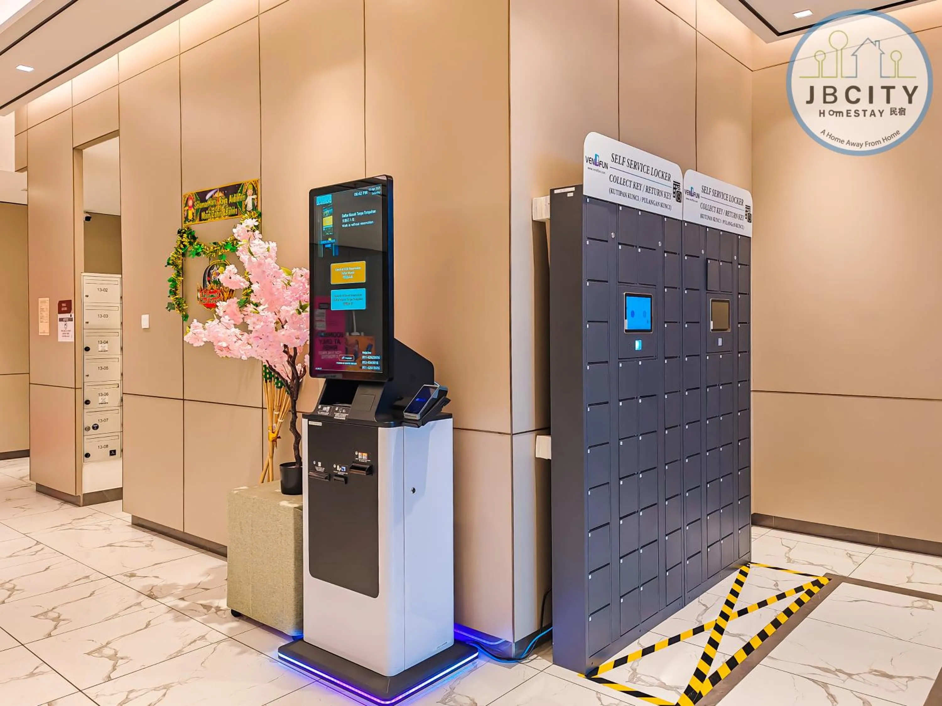 concierge in Paradigm Residence by RR JBcity