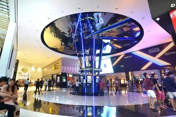 Entertainment in Paradigm Residence by RR JBcity