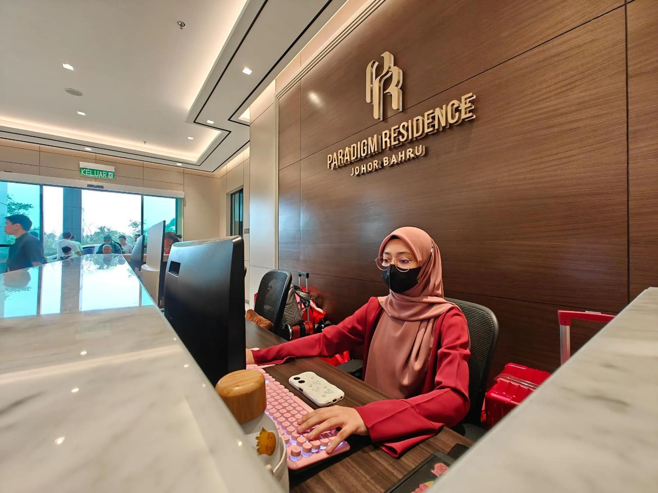 Lobby or reception in Paradigm Residence by RR JBcity