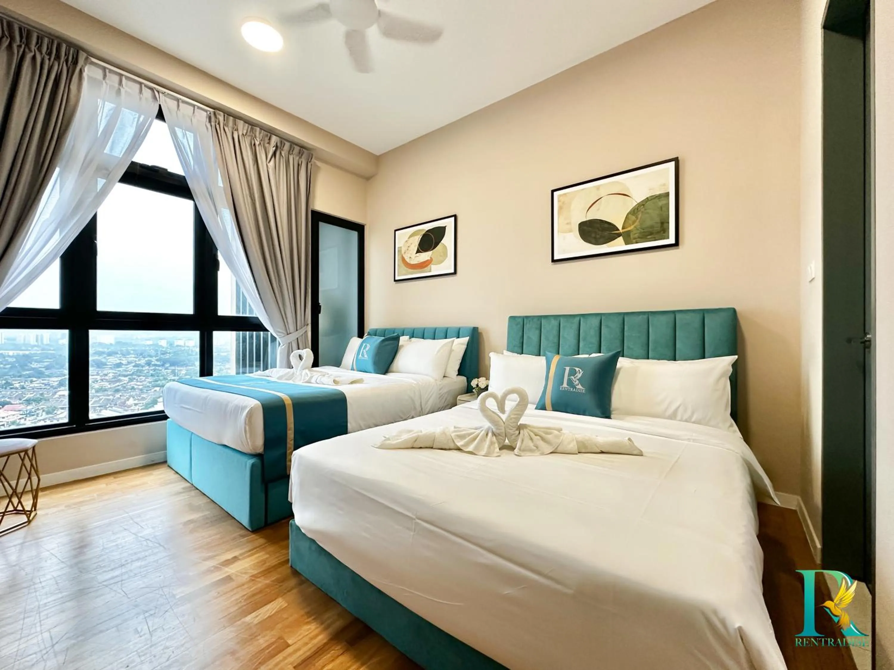 Bed in Paradigm Residence by RR JBcity