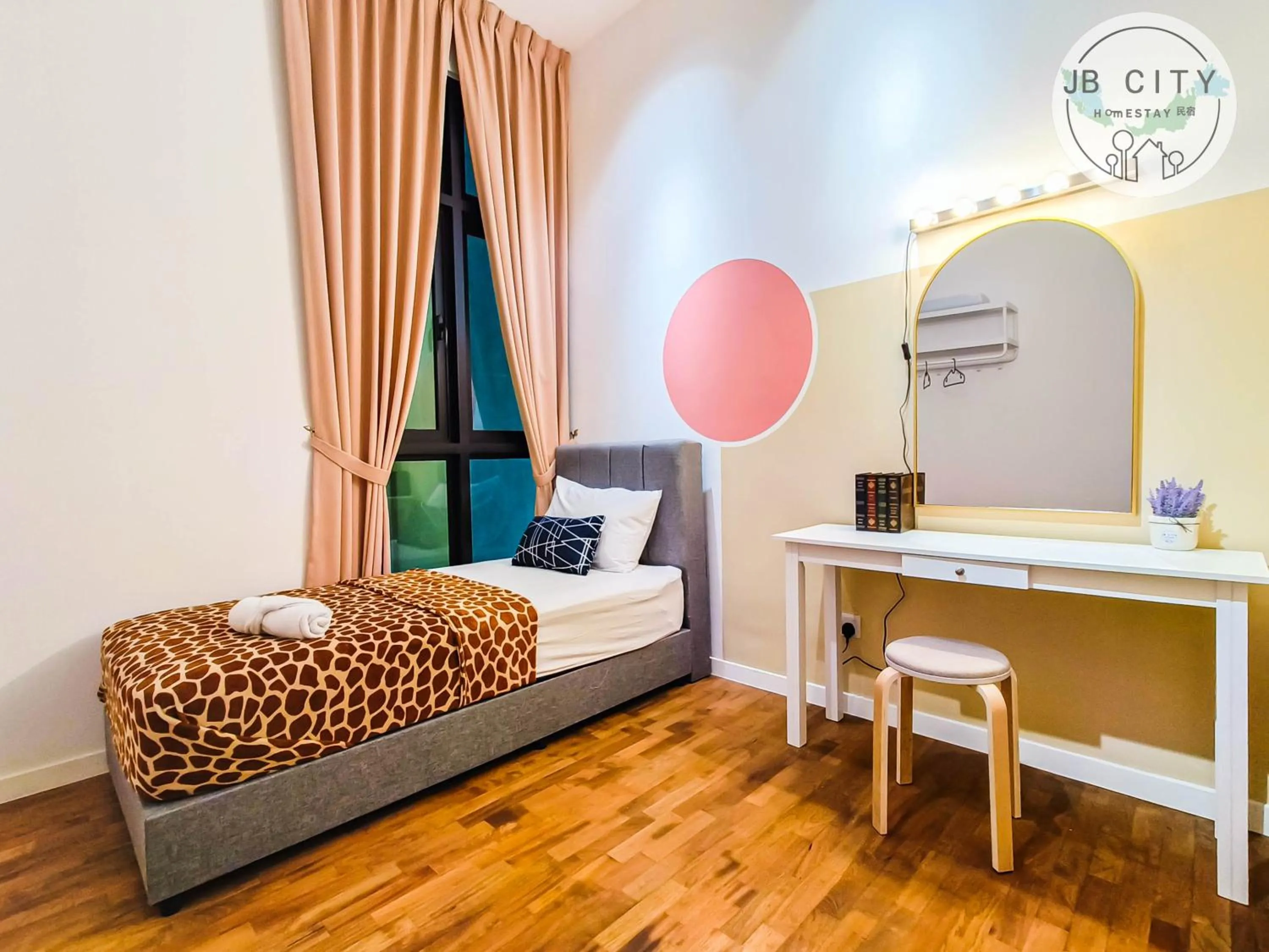 Bed in Paradigm Residence by RR JBcity