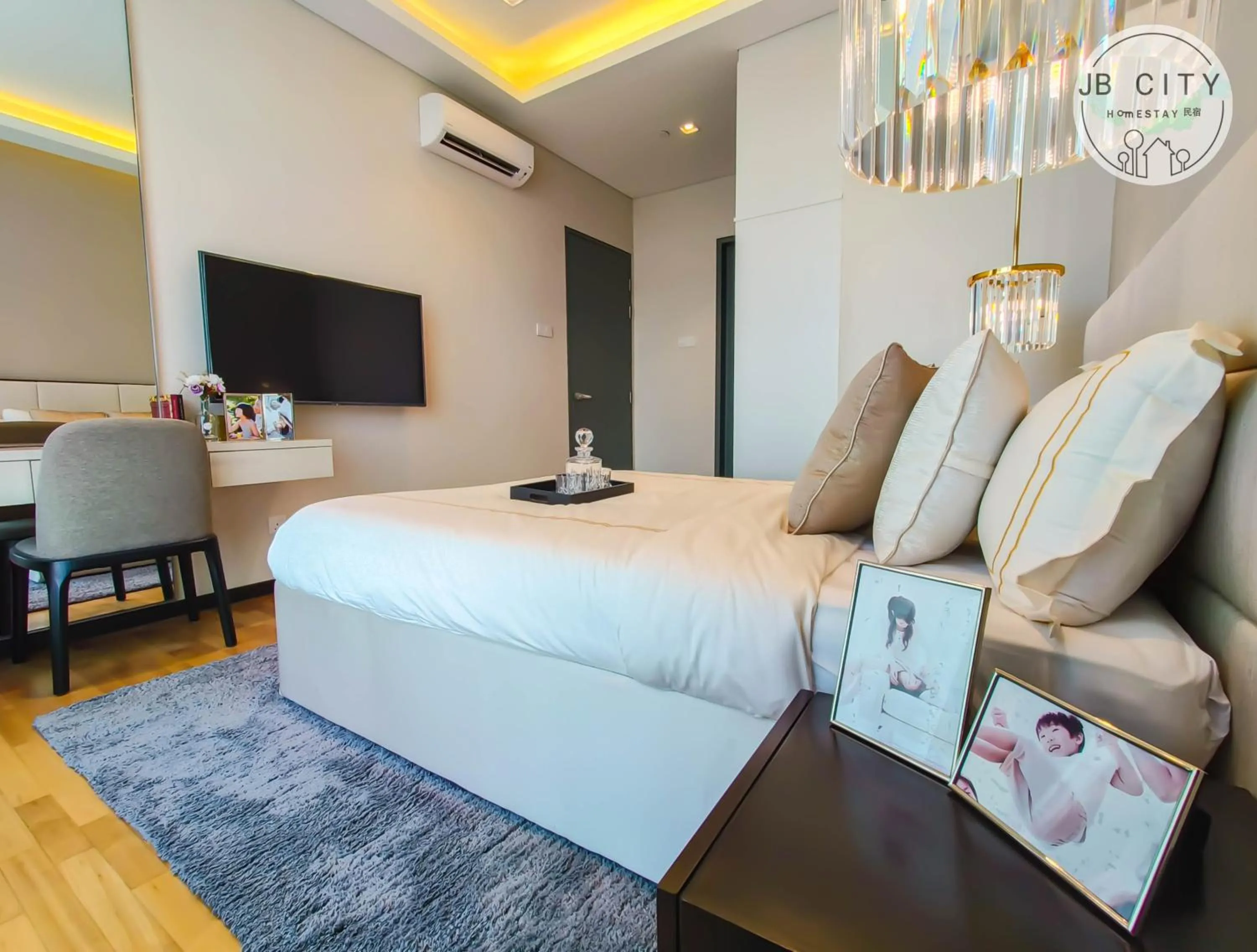 Bed in Paradigm Residence by RR JBcity