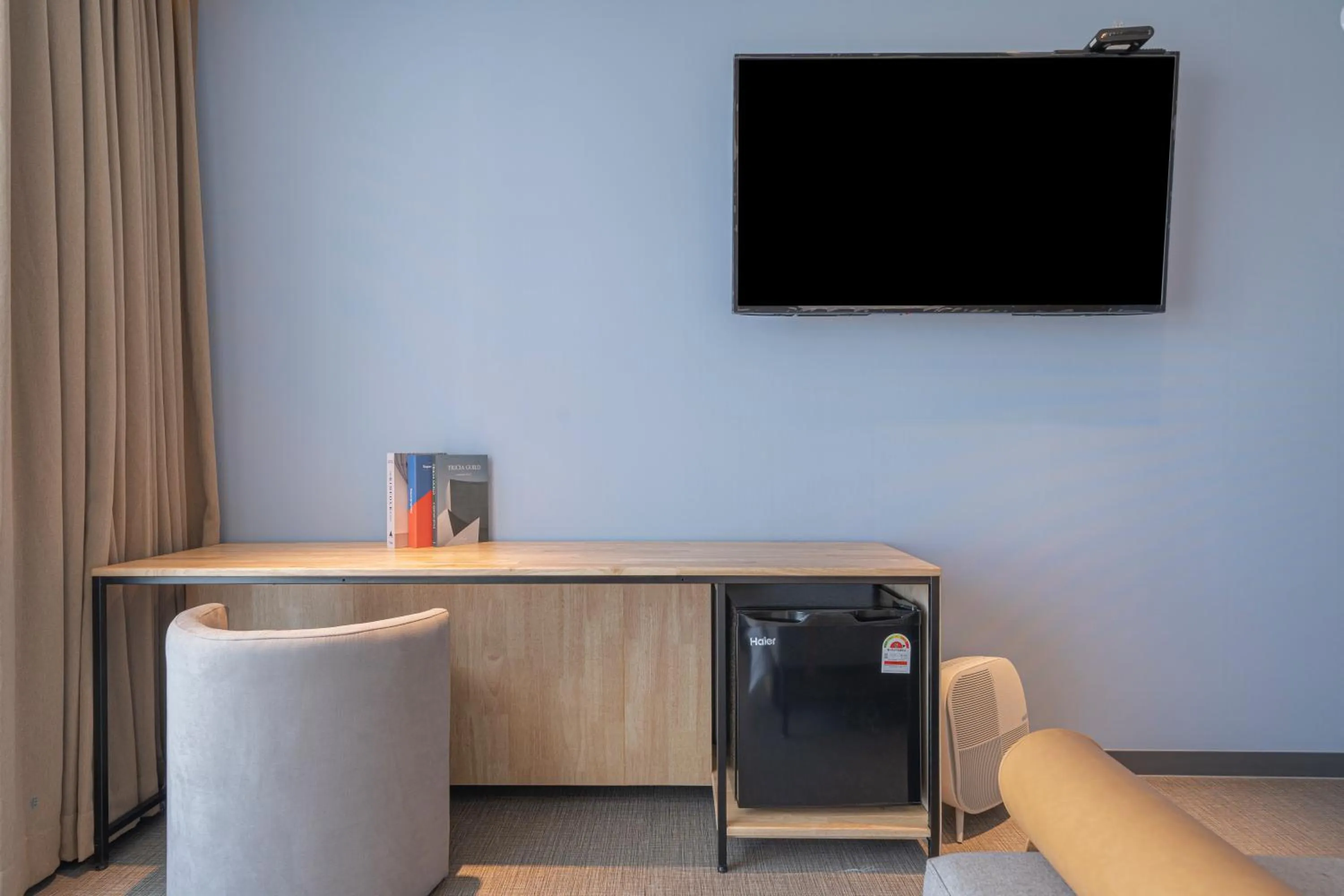 TV and multimedia in Brown Dot Siheung Geobuksum