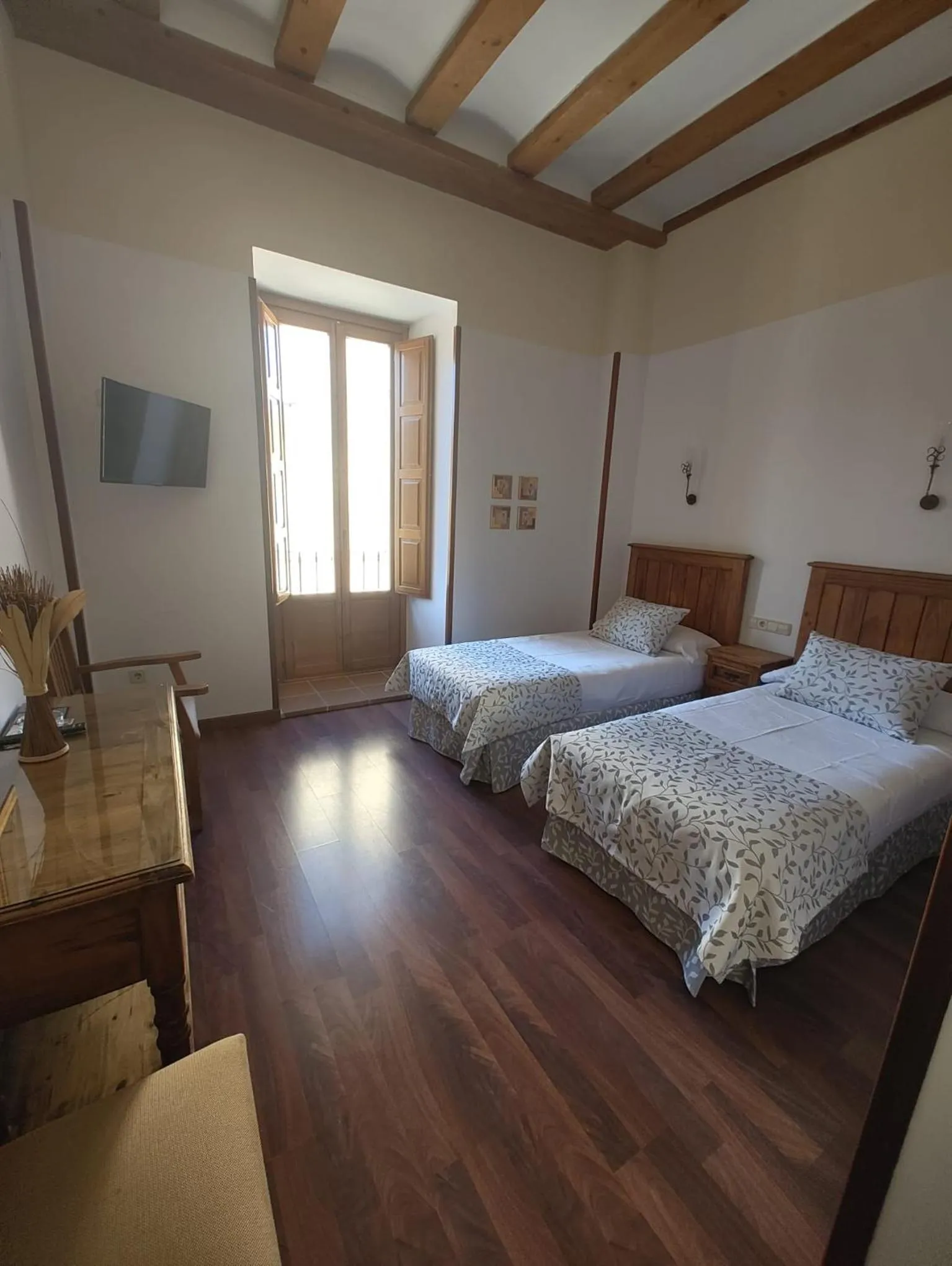 Bed in HOTEL EL RASTRO - Palacio Duque de Tamames -