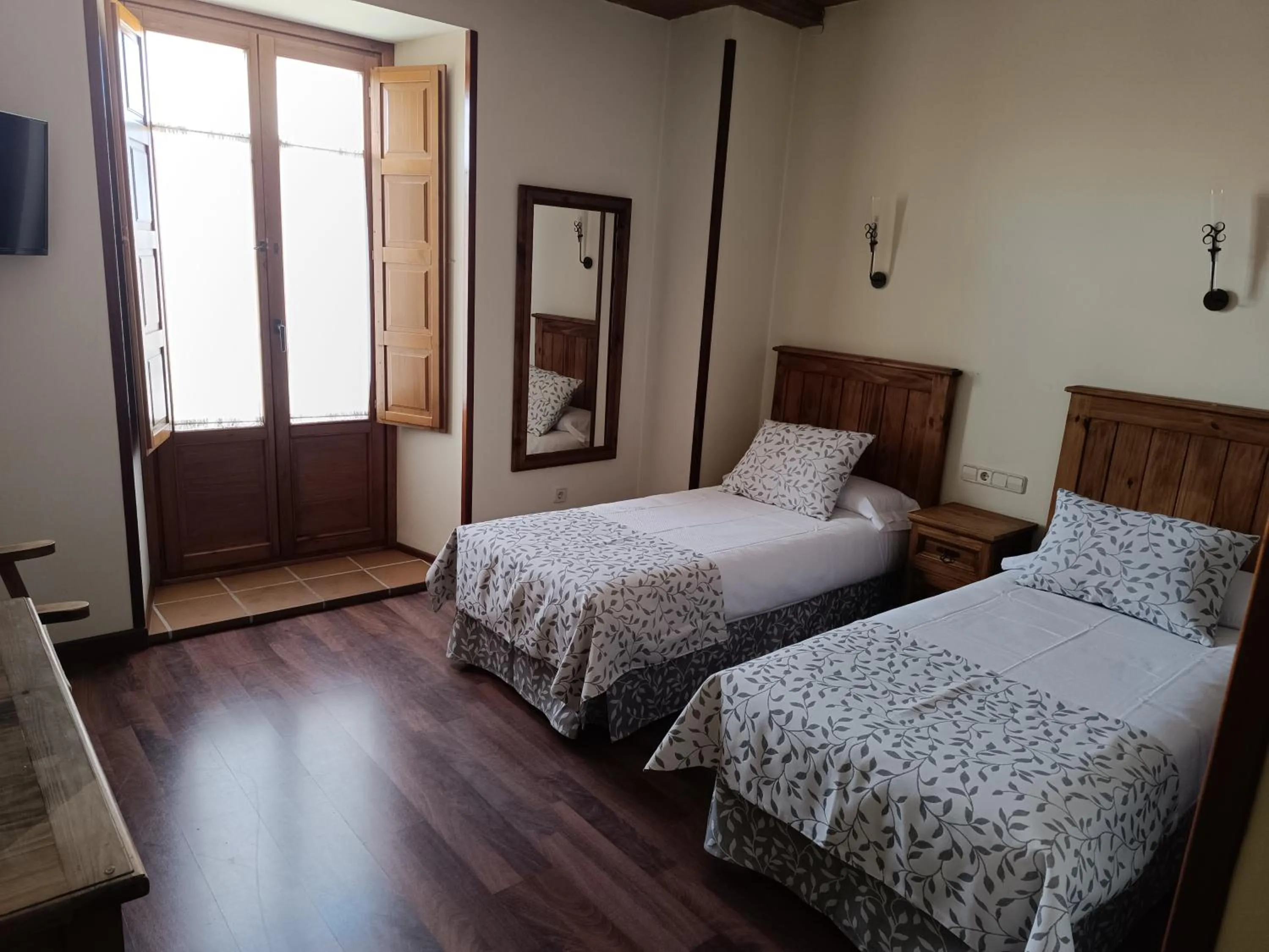 Bed in HOTEL EL RASTRO - Palacio Duque de Tamames -