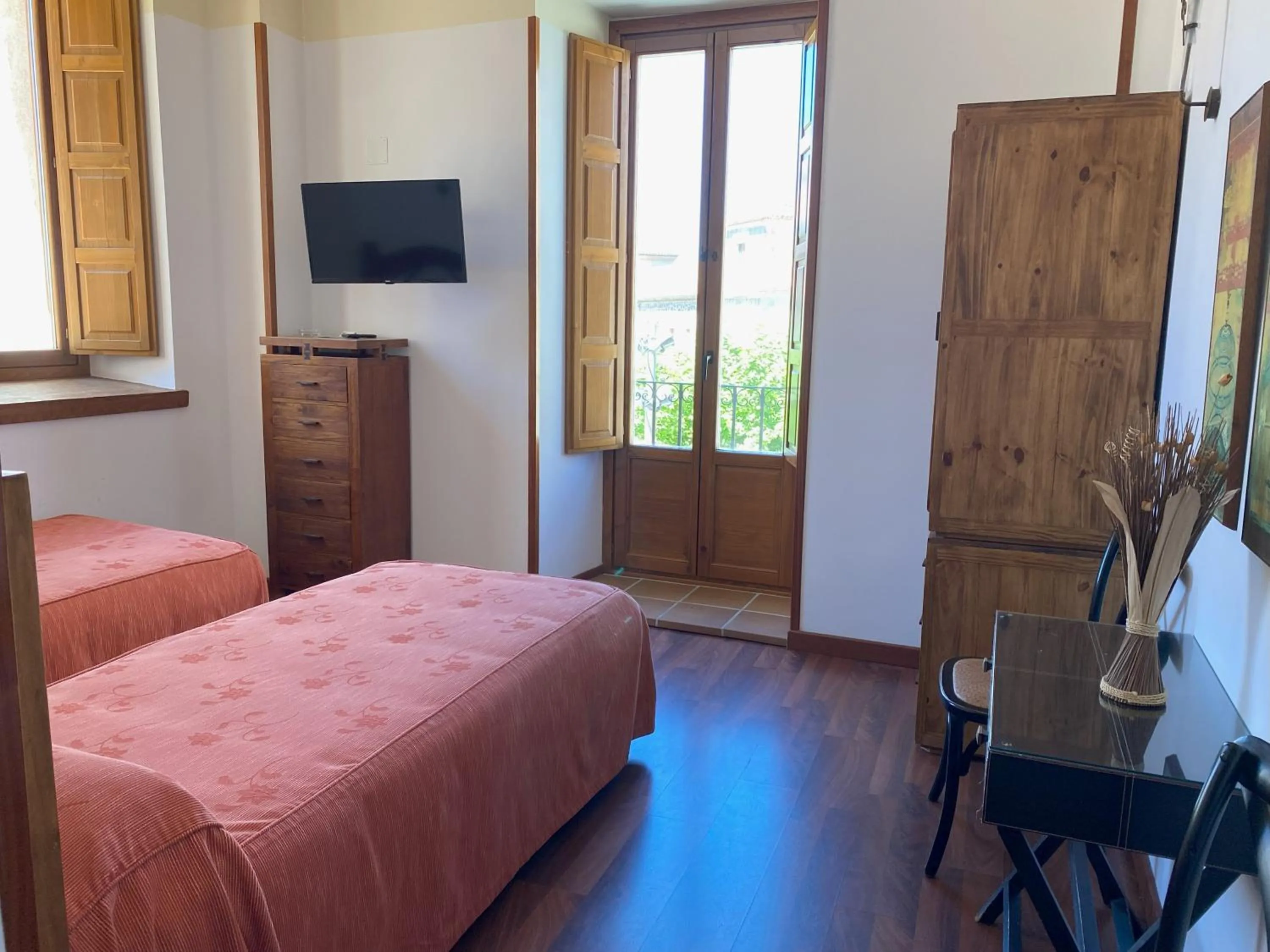 Bed in HOTEL EL RASTRO - Palacio Duque de Tamames -