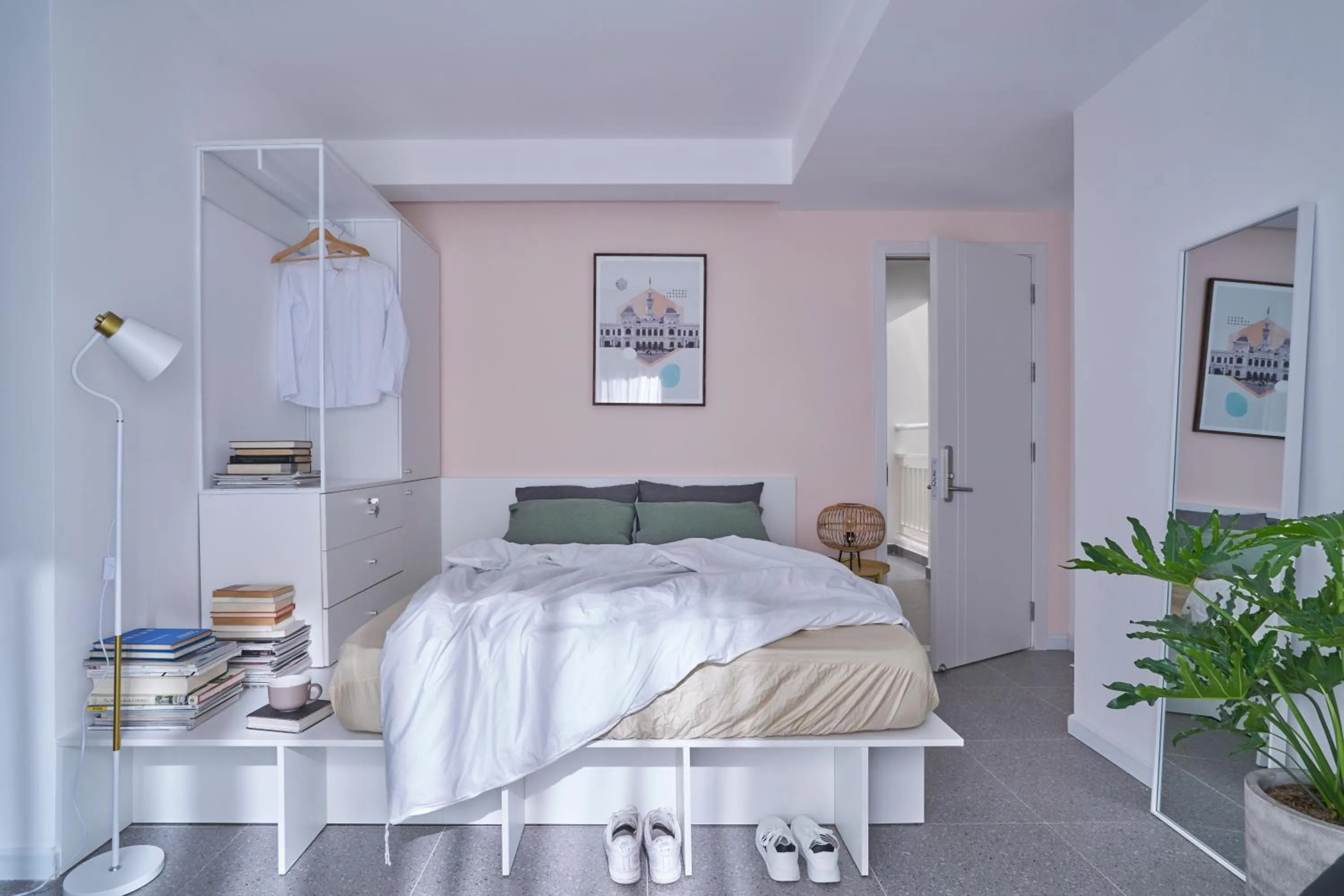 Bed in M Village Living Lê Văn Sỹ