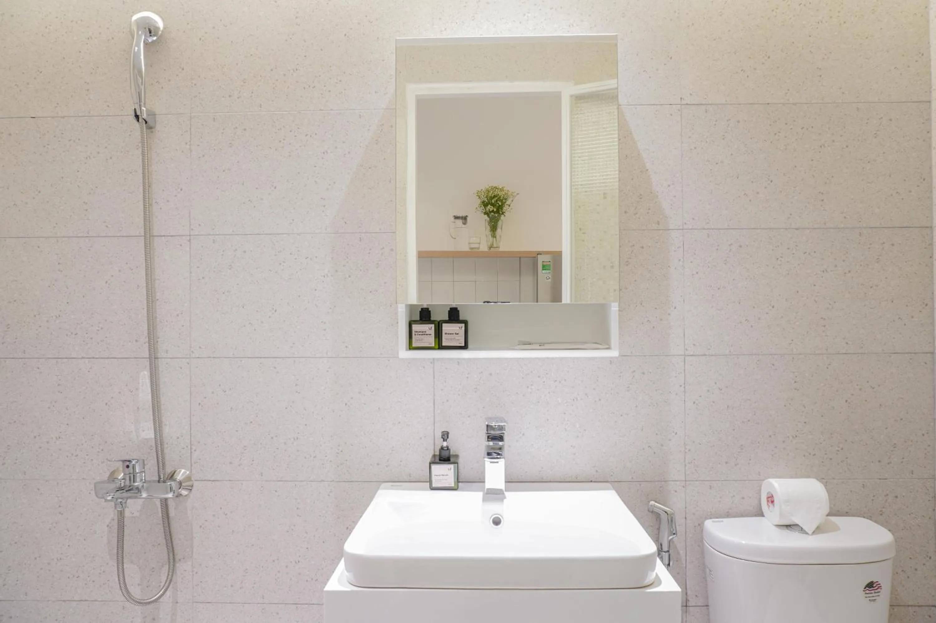 Toilet in M Village Living Lê Văn Sỹ