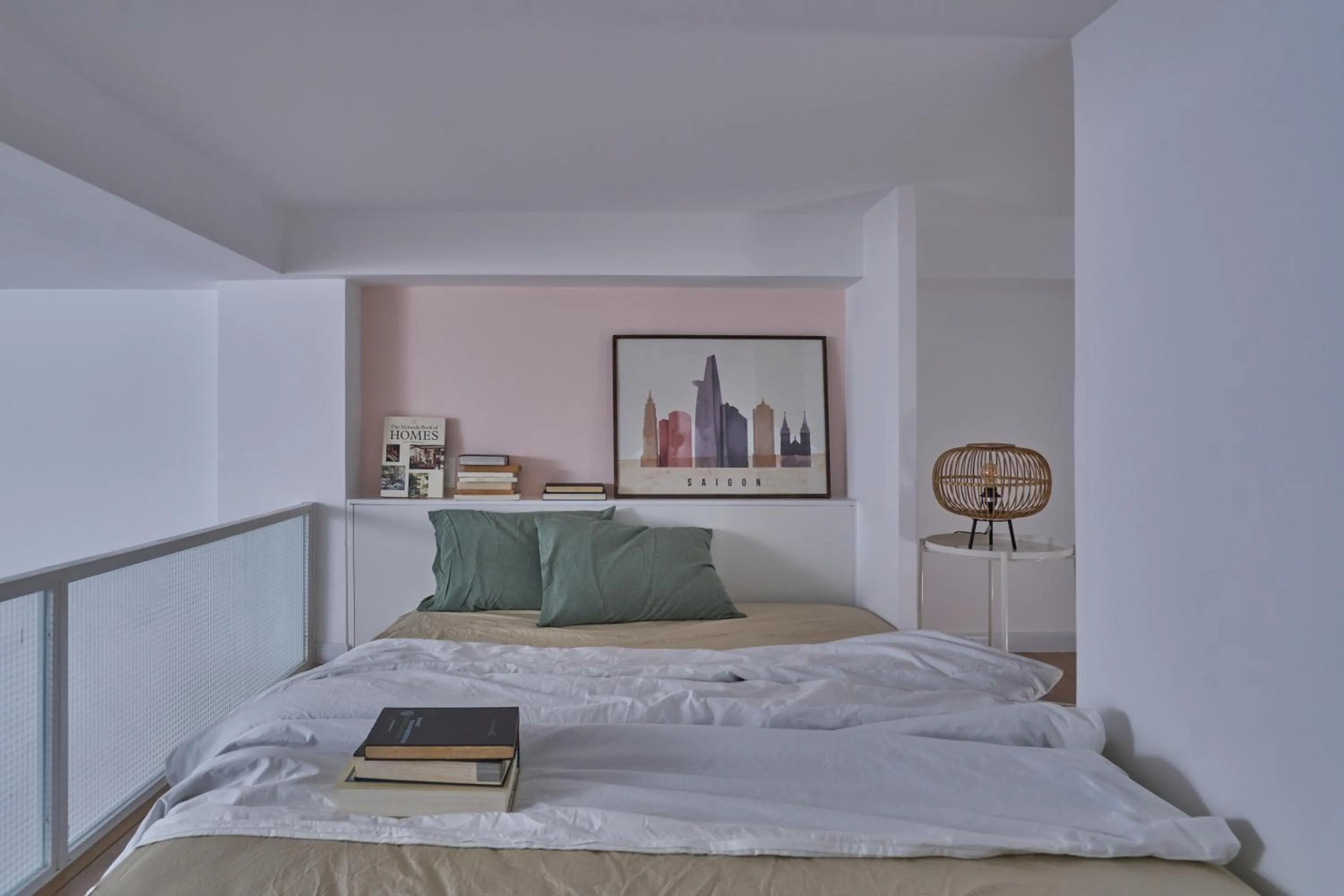 Bed in M Village Living Lê Văn Sỹ