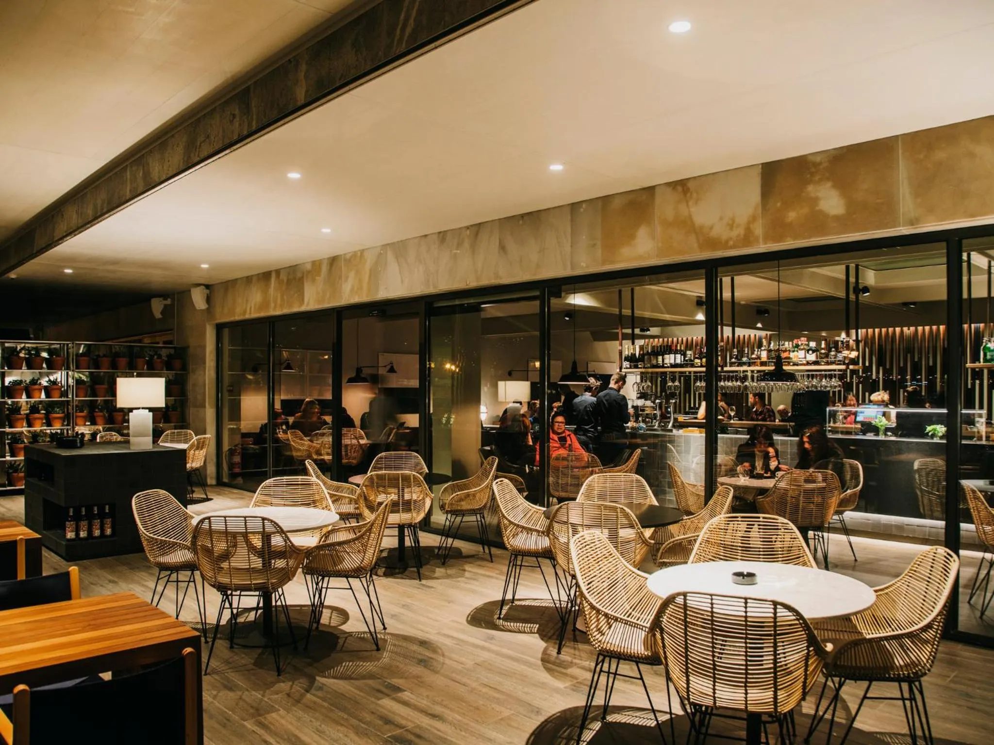 Restaurant/places to eat in Hotel Chiqui