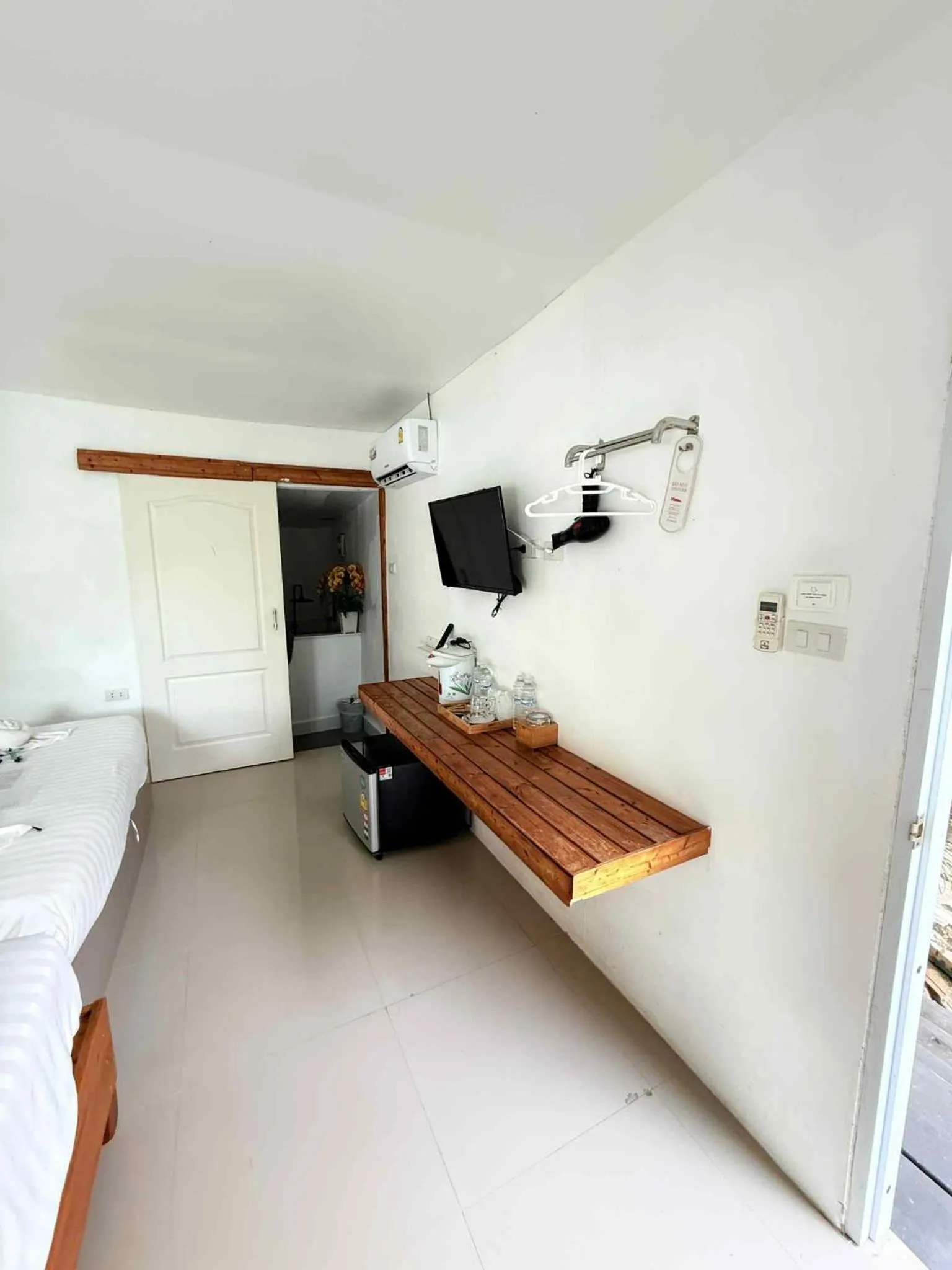 TV and multimedia, Bed in White house bailan resort