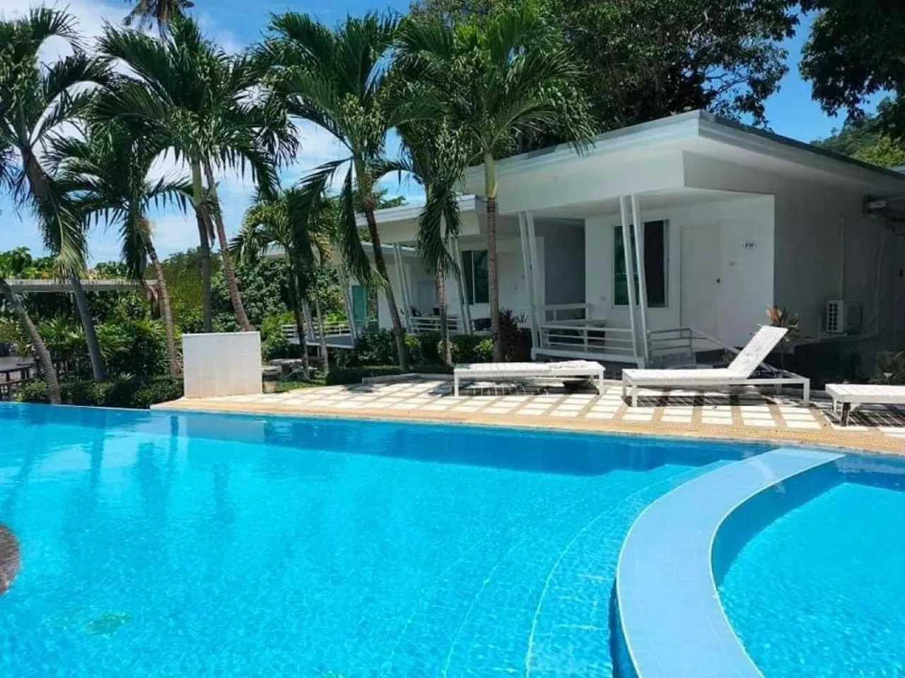 Property building in White house bailan resort