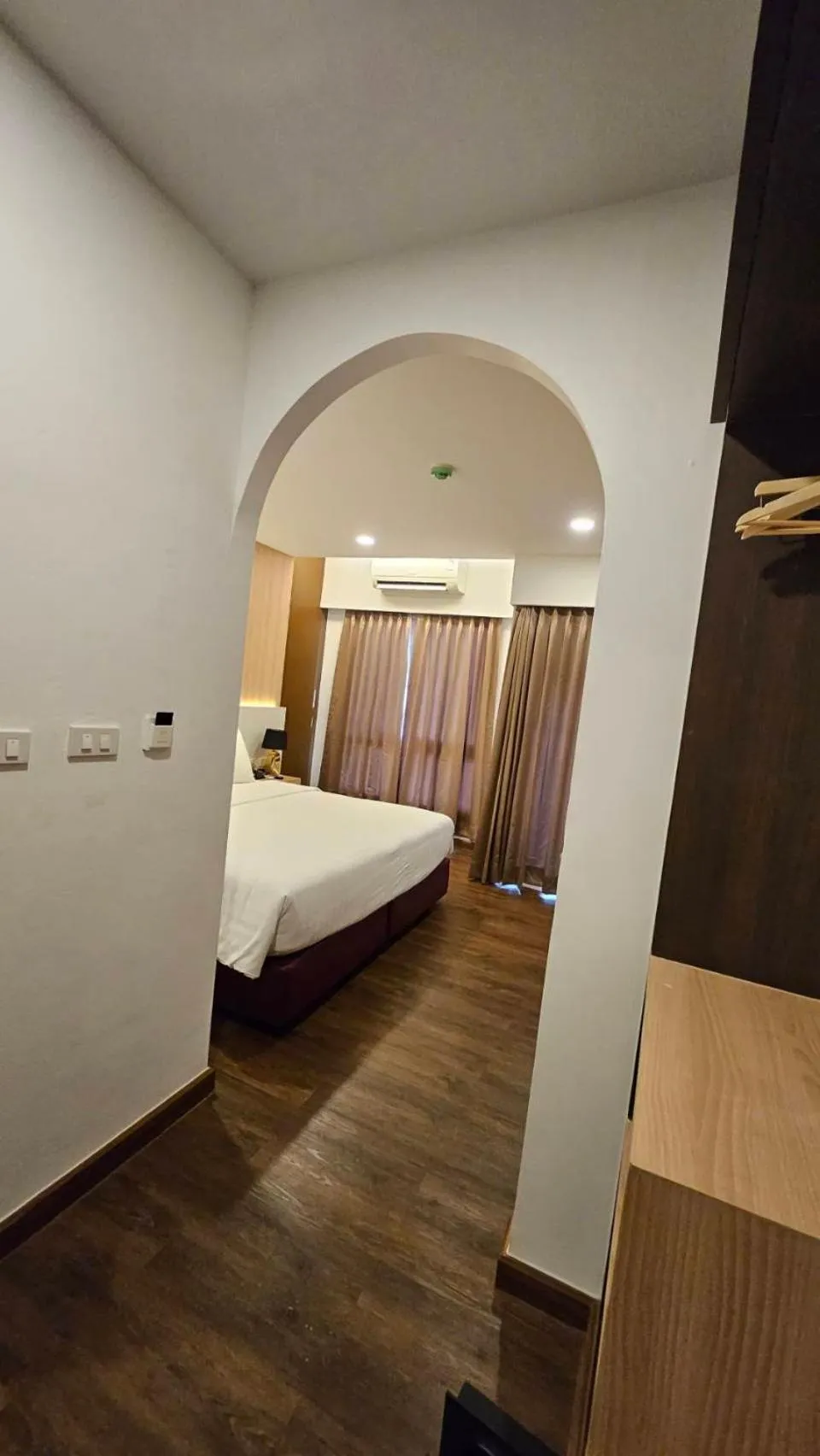 Bedroom, Bed in M CASA HOTEL PATTAYA