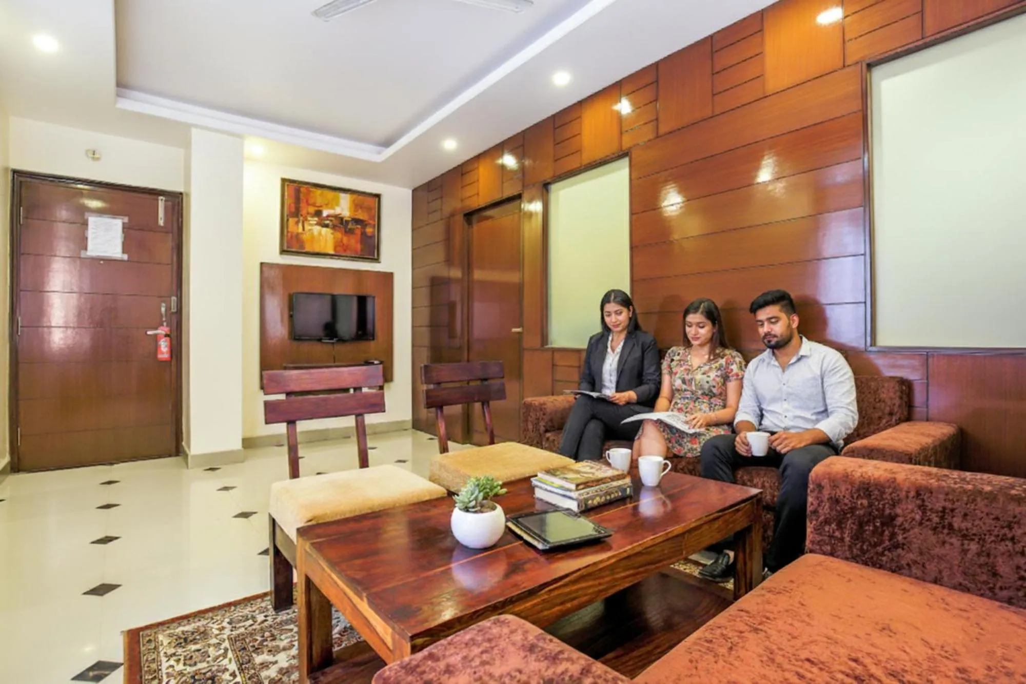 Seating area in FabHotel Tipsyy Inn Suites