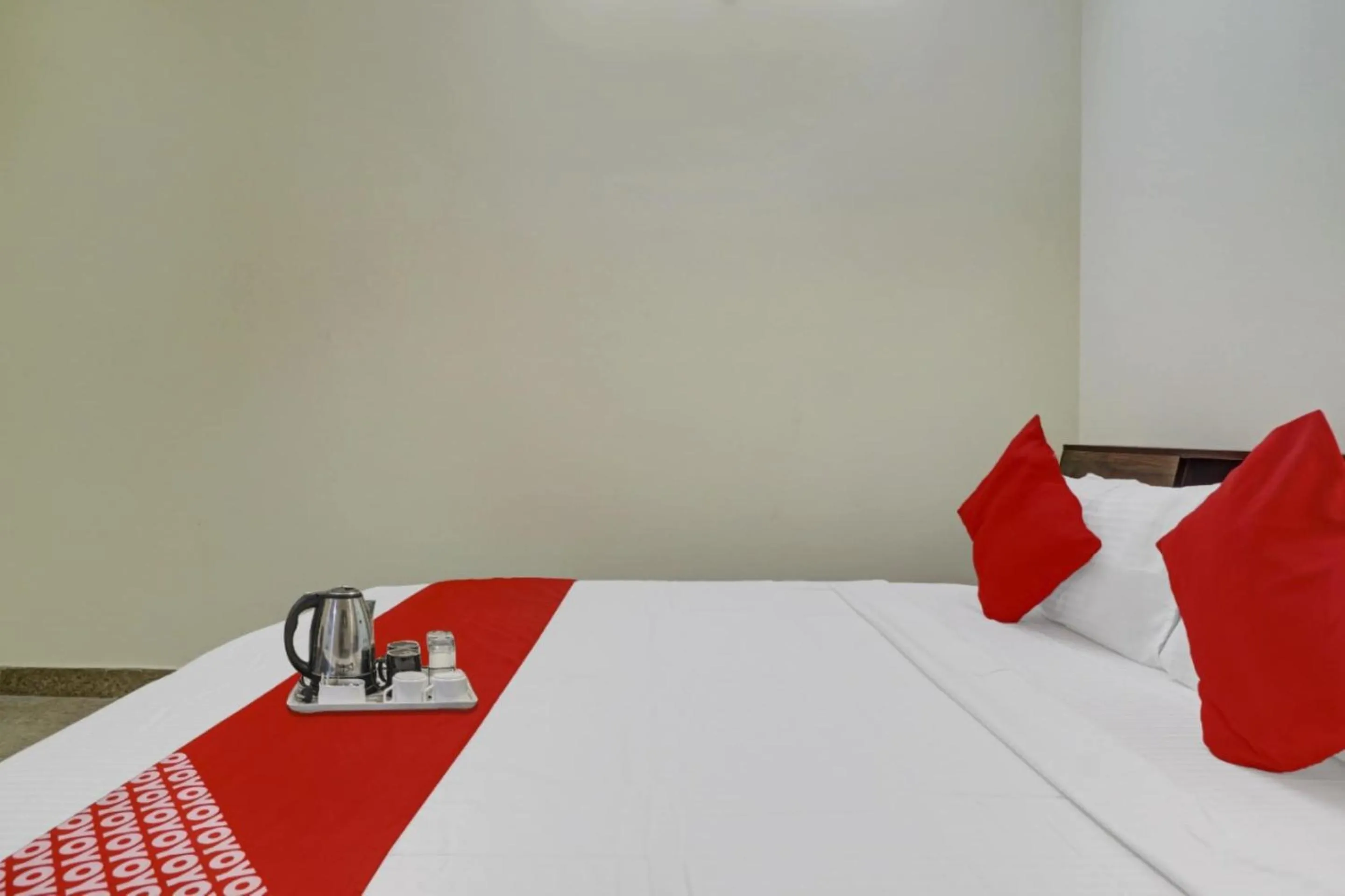 Bedroom, Bed in Hotel O S V Residency Kajaguda Near Gachibowli