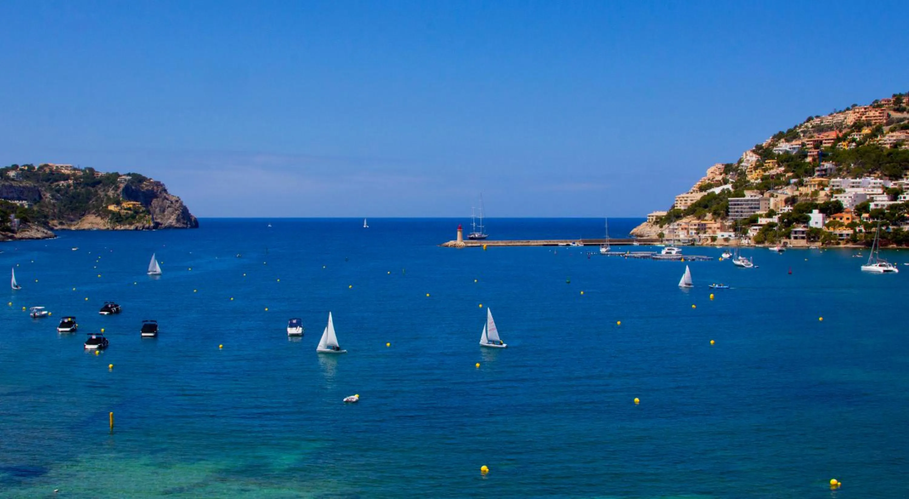 Beach in Hotel Brismar