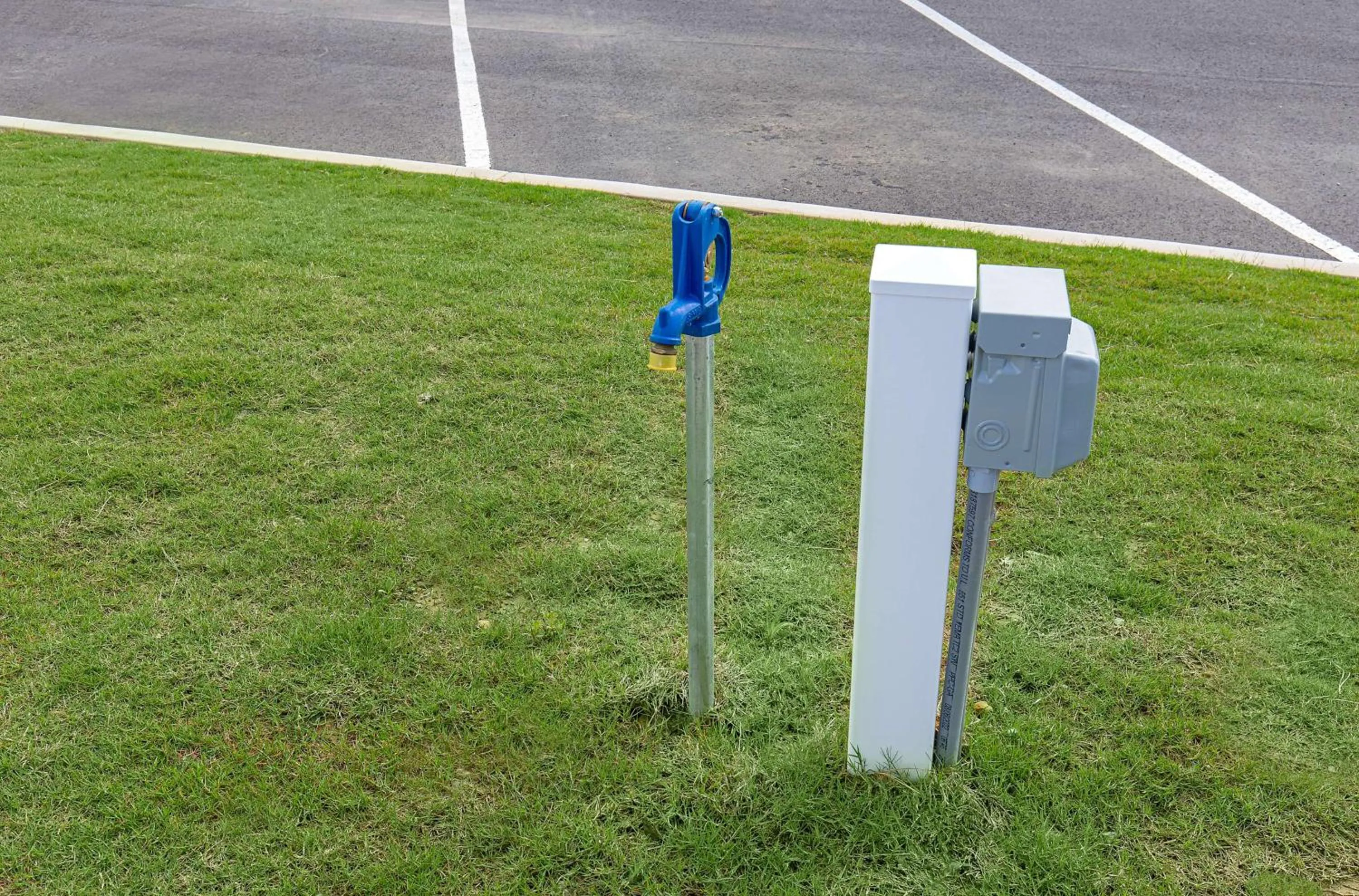 Property building in Hampton Inn Albertville, Al