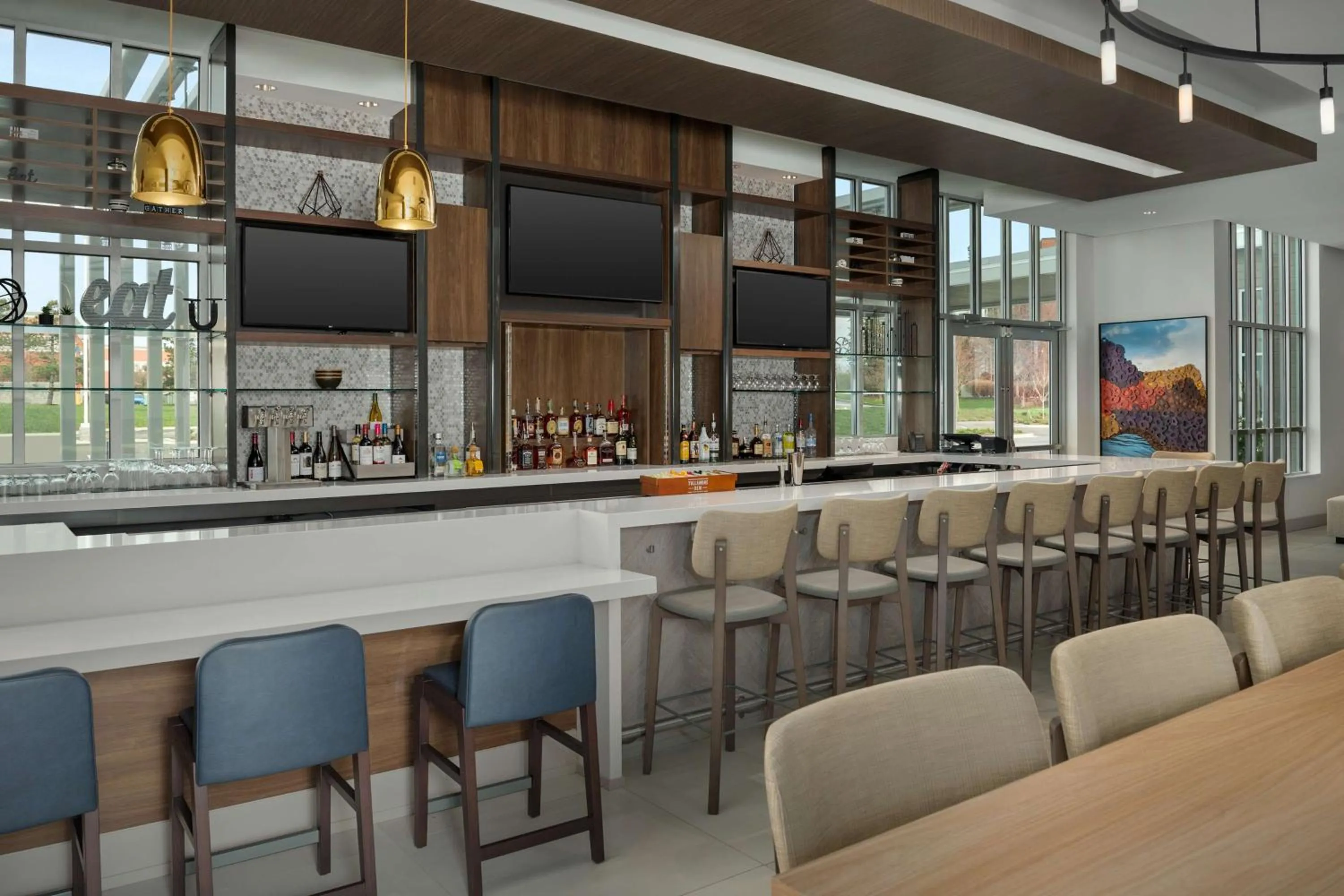 Lounge or bar in Hilton Garden Inn Florence Cincinnati Airport South