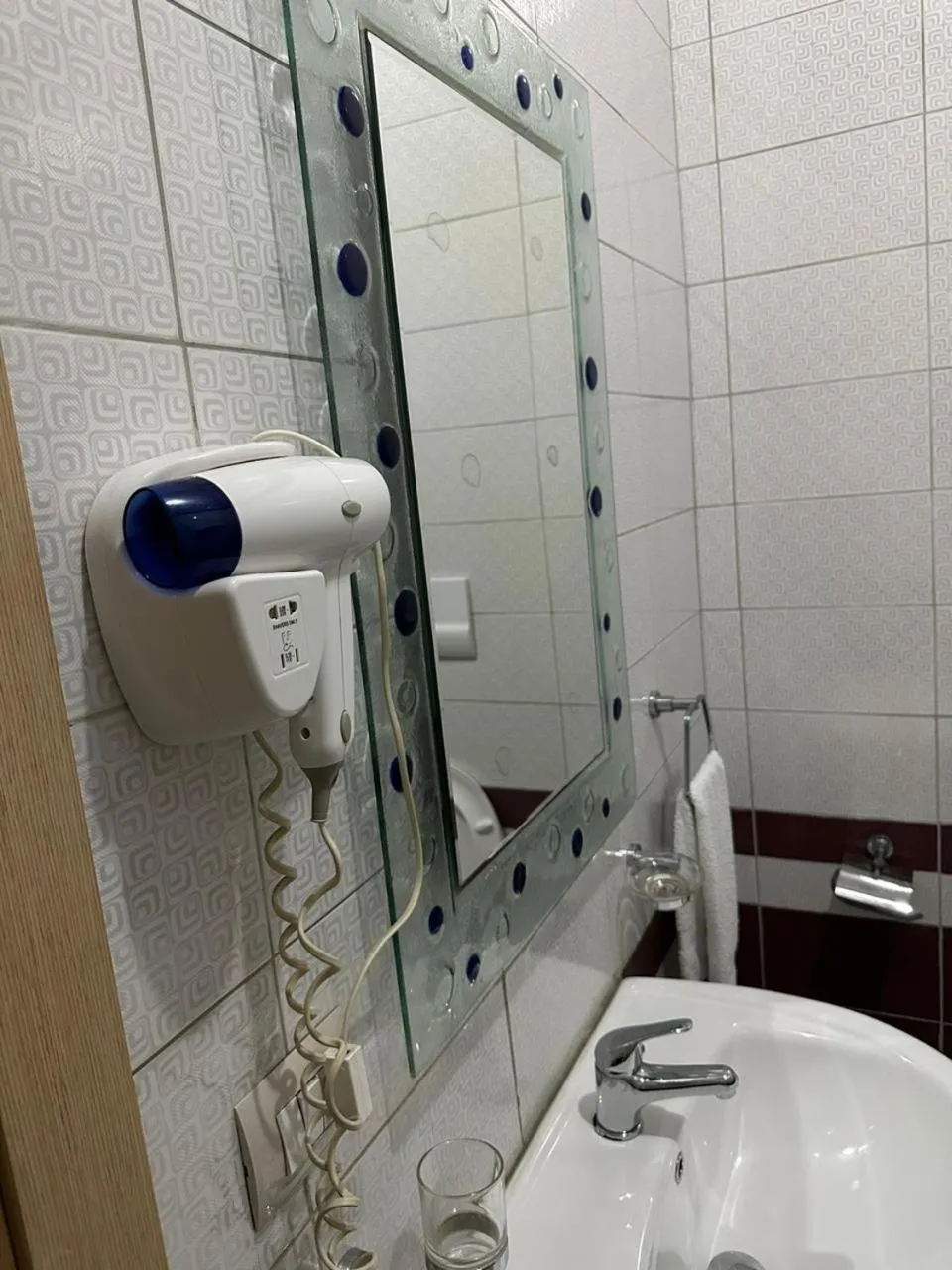 heating in HOTEL GJUTA